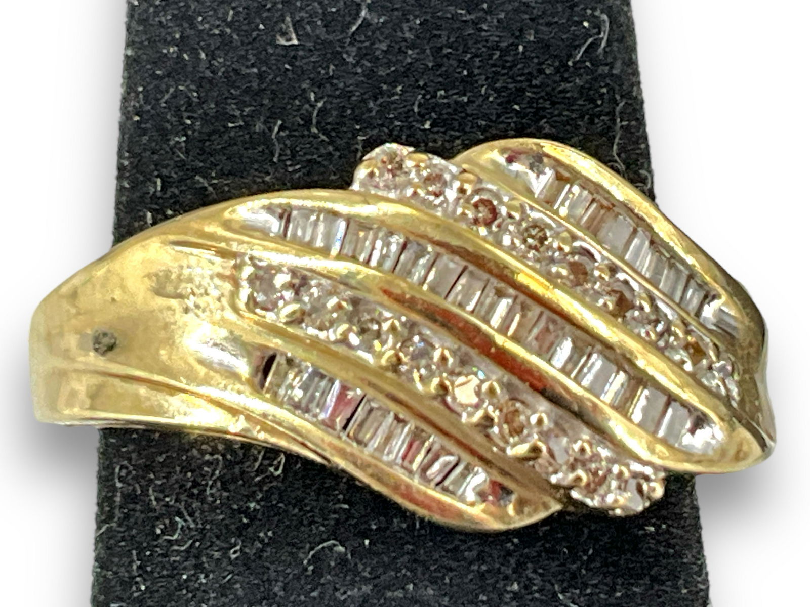 10kt Yellow Gold Diamond Ring (1 of 5)