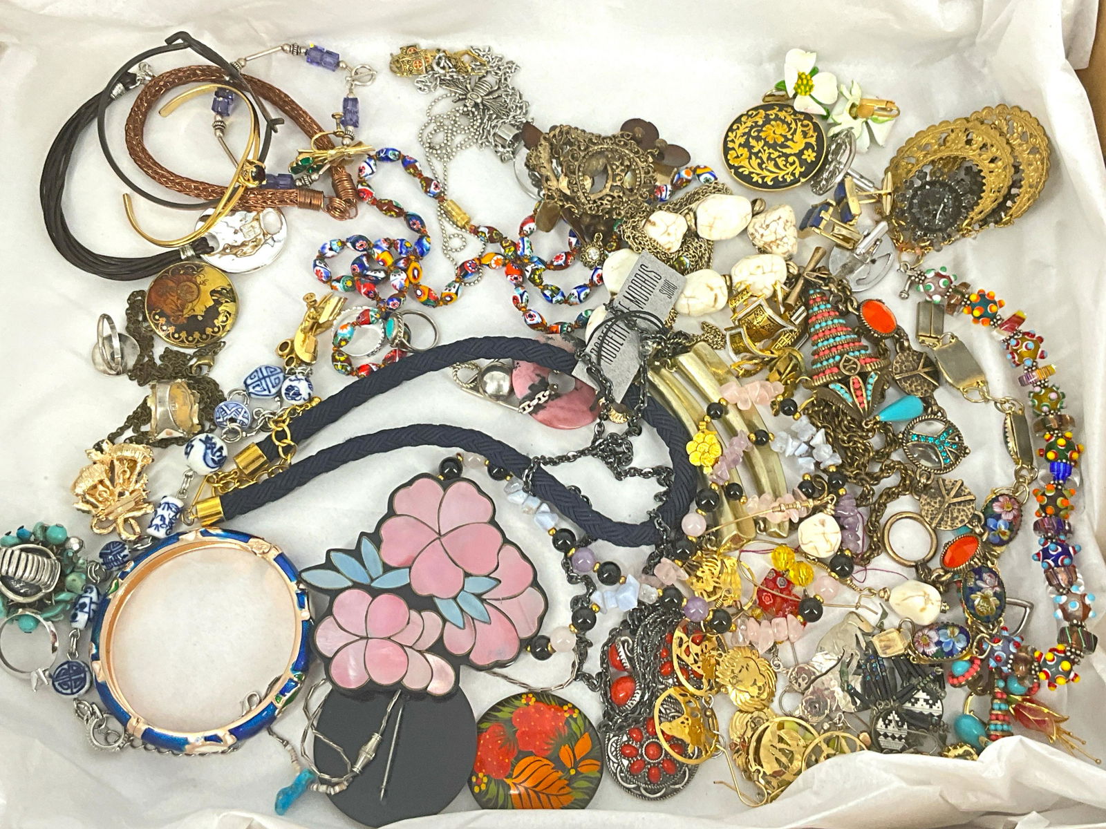 Lot of Multiple Costume Jewelry Pieces (1 of 12)