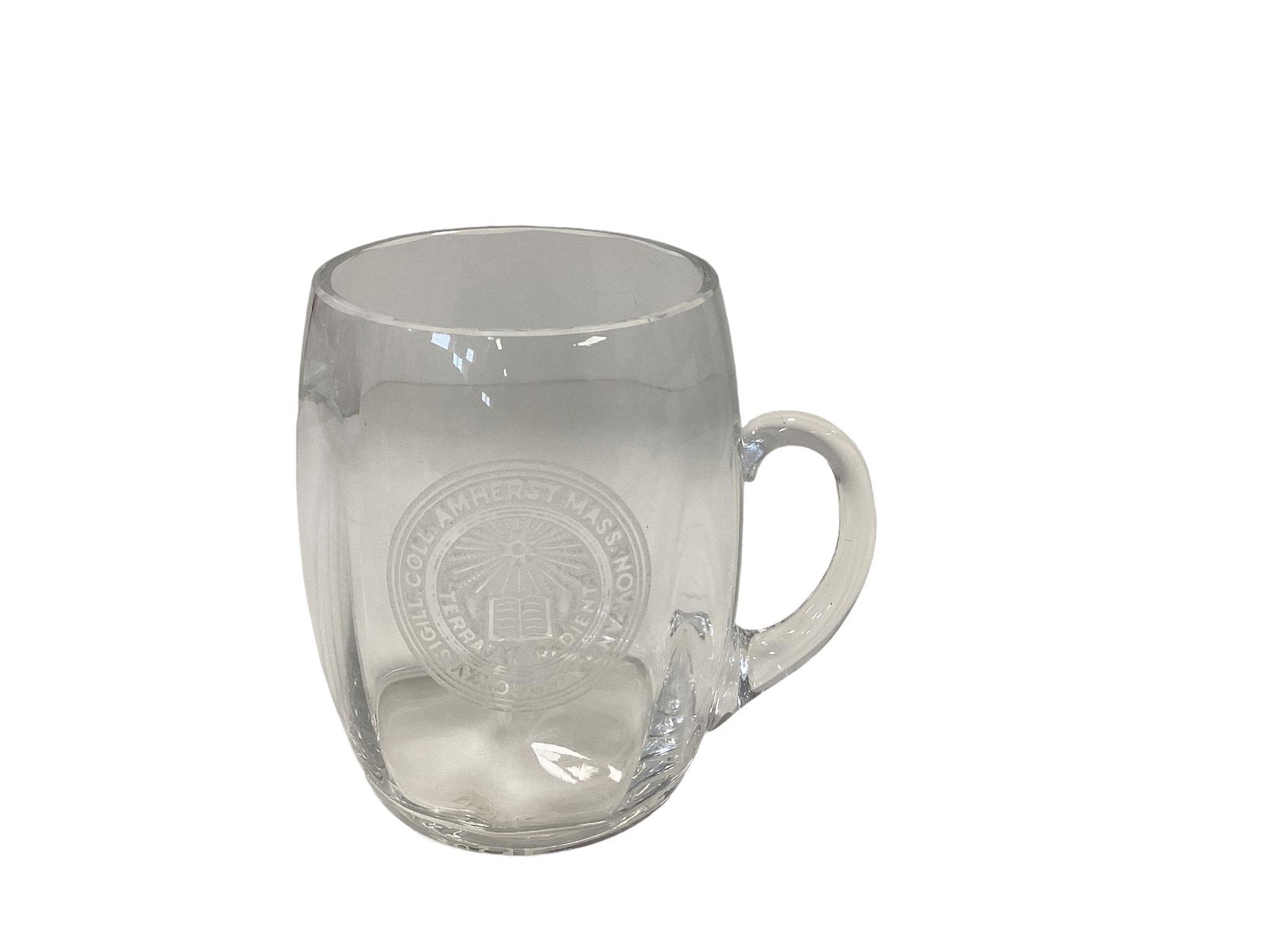 Heisey #3408 Jamestown 12 Ounce Mug: Heisey #3408 Jamestown 12 Ounce Mug with #9027 Amherst Crest for Amherst College Mass.