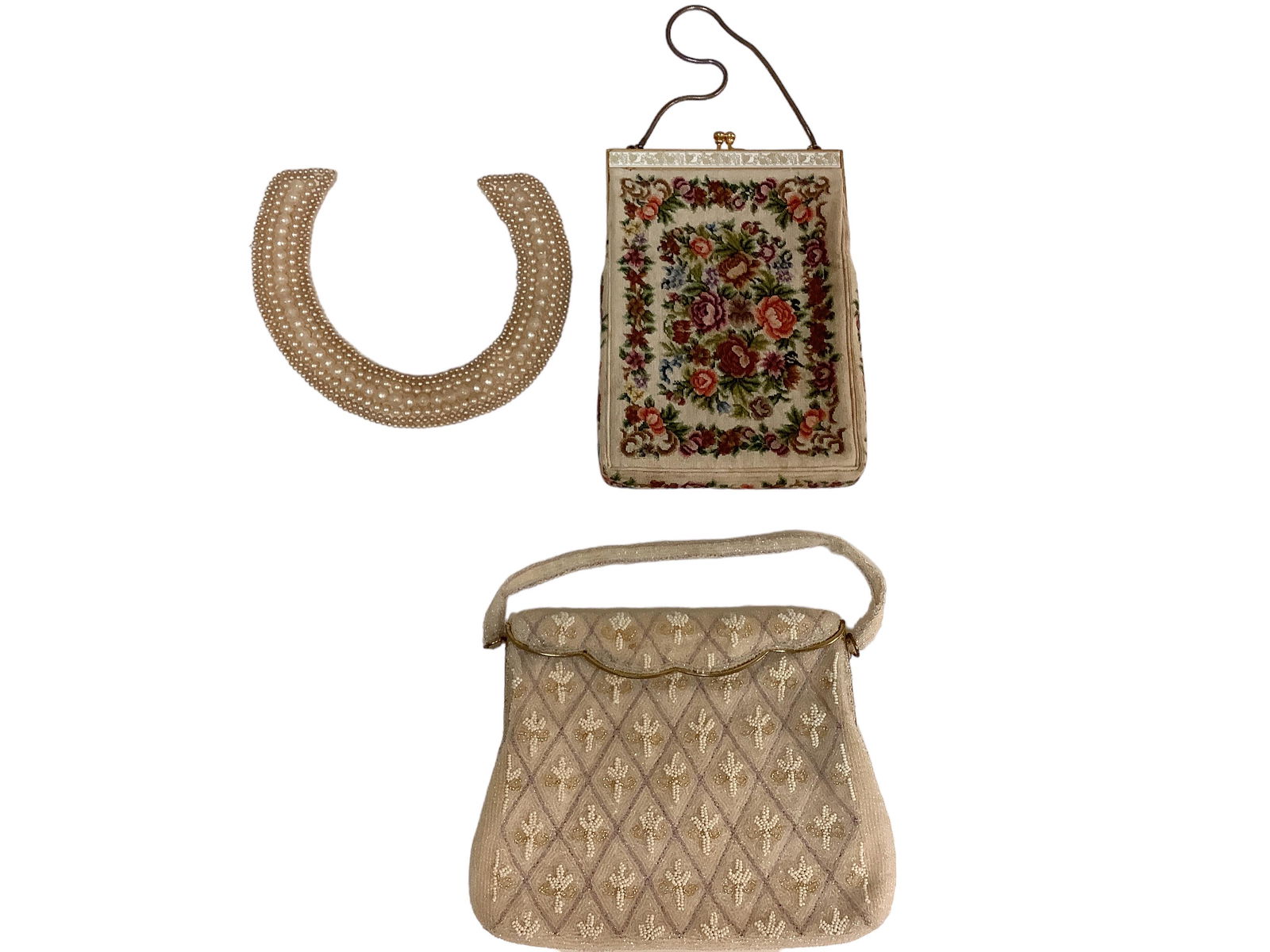 (2) Vintage Purses (1) Costume Pearl Collar (1 of 4)
