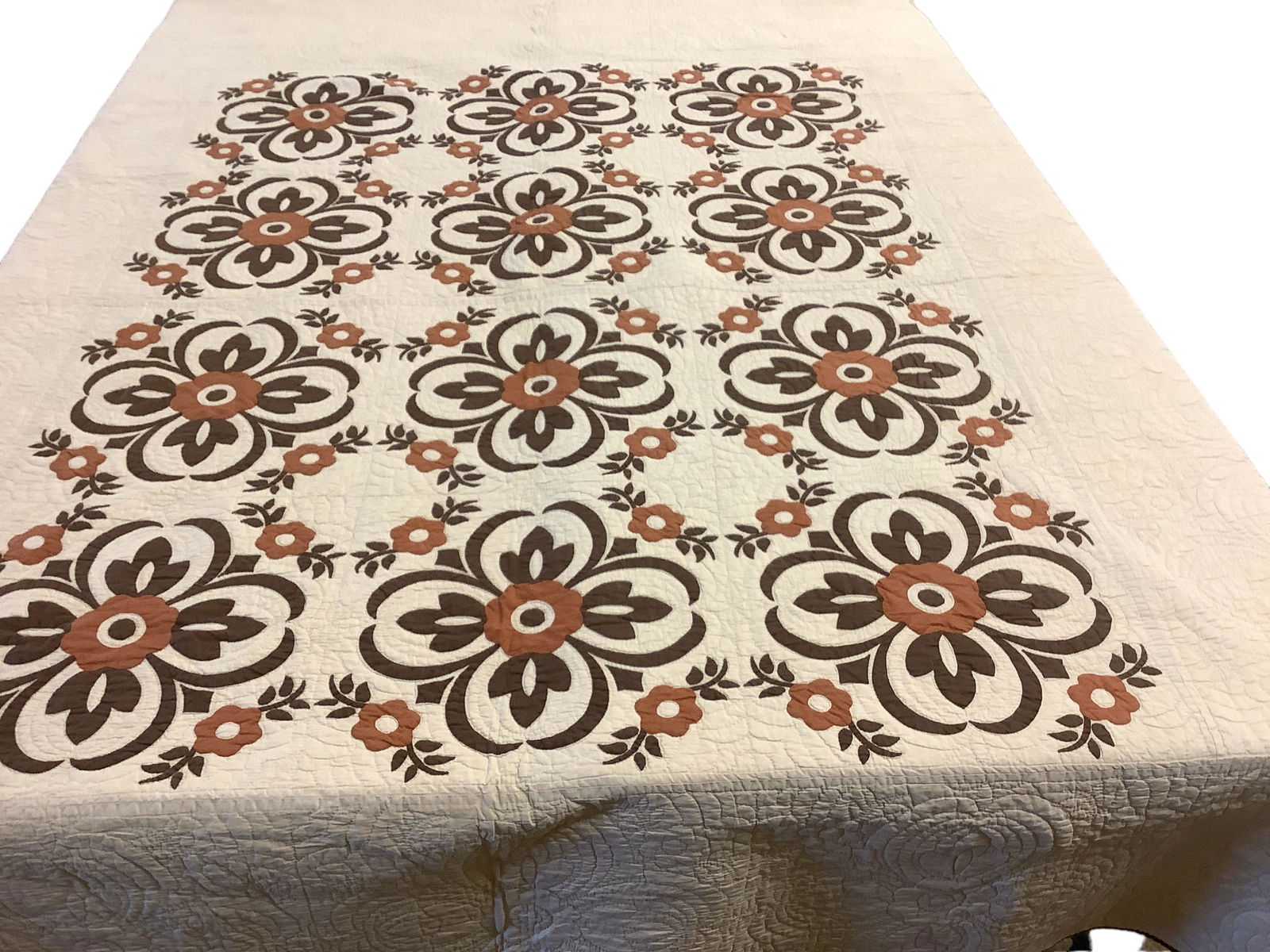 Quilt - Earth Tone Applique (1 of 4)