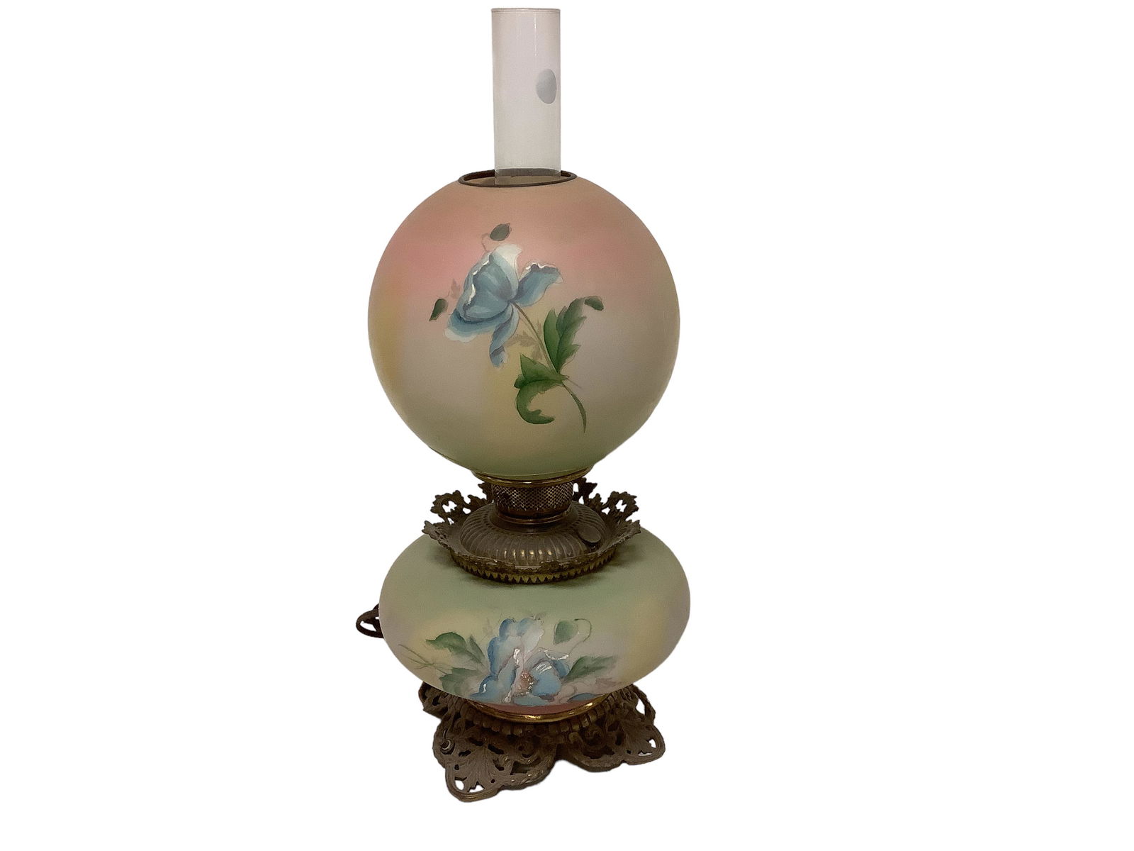 Electric Gone with the Wind Lamp: Electric Gone with the Wind Lamp Large ball globe has been repaired, see pictures, 25î H to top of chimney.