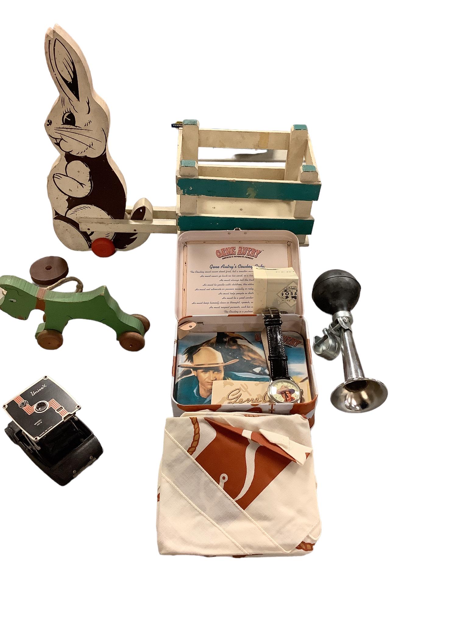 Vintage Childrenís Toys and Gene Autry Fossil Watch (1 of 2)