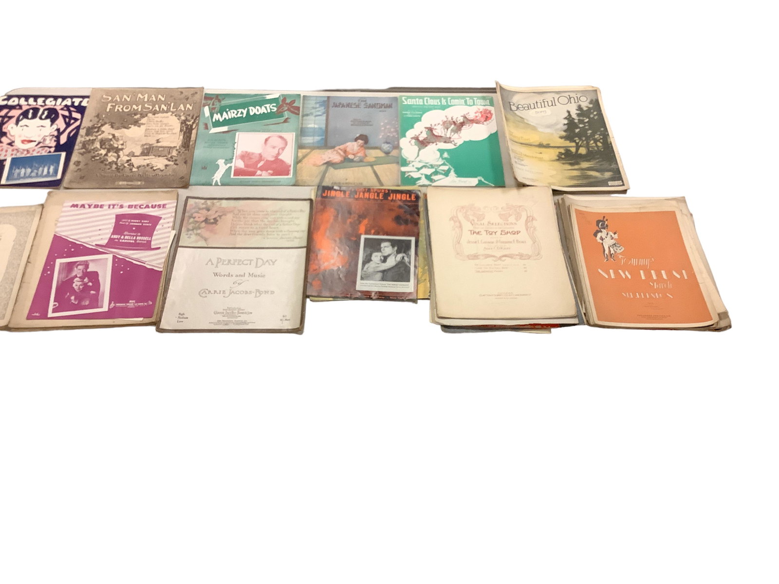 Large Lot of Vintage Sheet Music: Large Lot of Vintage Sheet Music Approximately 65
