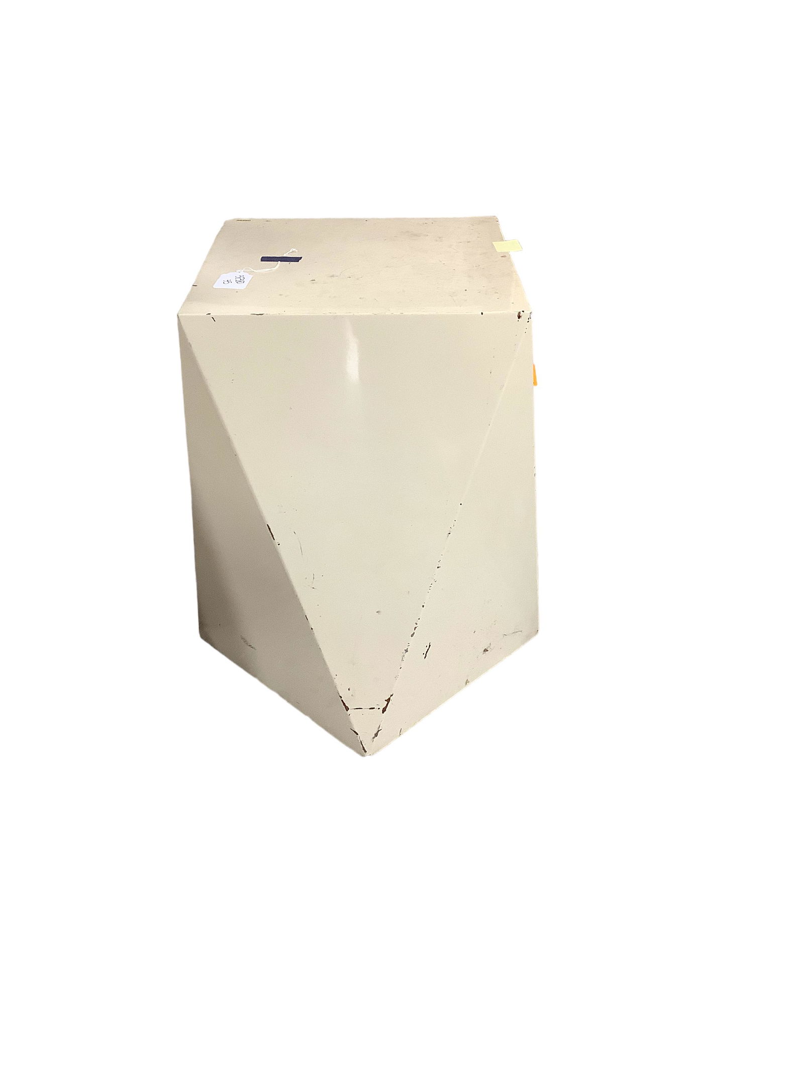 Unique Heavy Metal Stand (1 of 1)