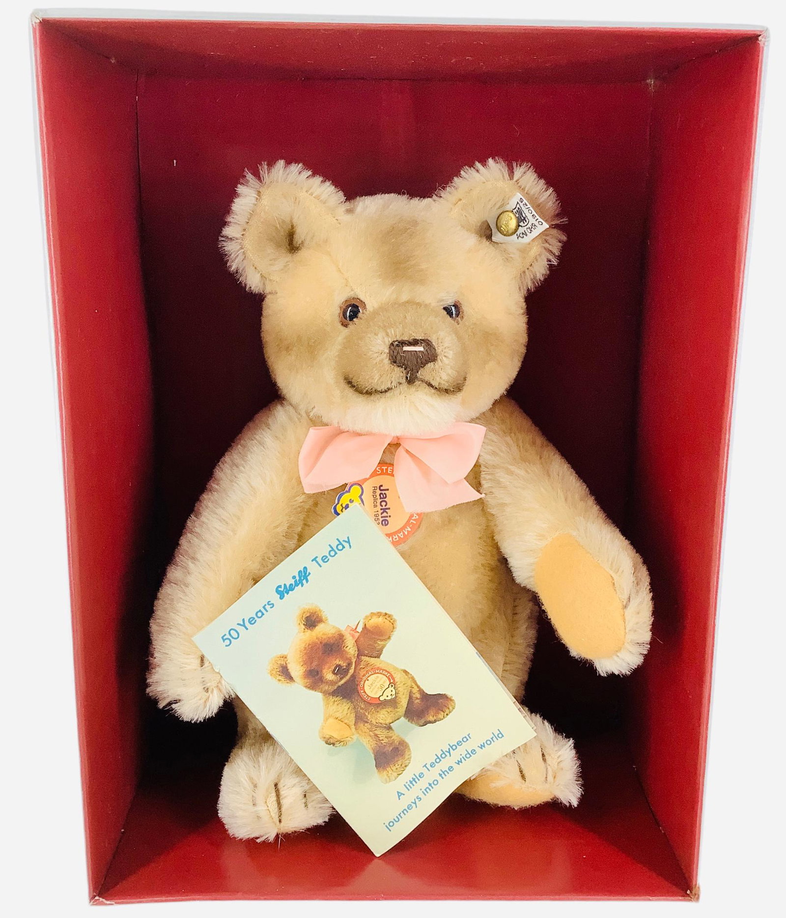 10" boxed 1986 Steiff Limited Edition Jackie: 10" boxed 1986 Steiff Limited Edition Jackie #172/10,000, tagged, COA.