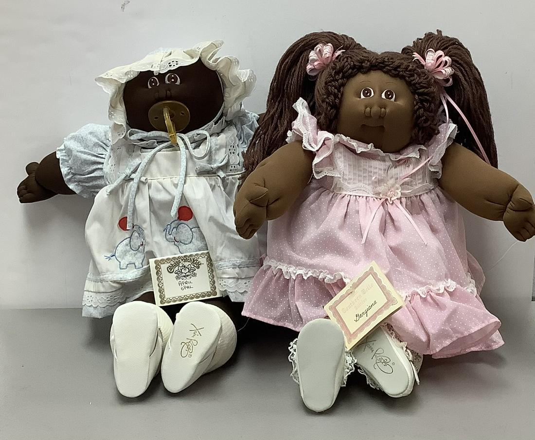 (2) Little People Cabbage Patch Kids: (2) Little People Cabbage Patch Kids No birth certificate.