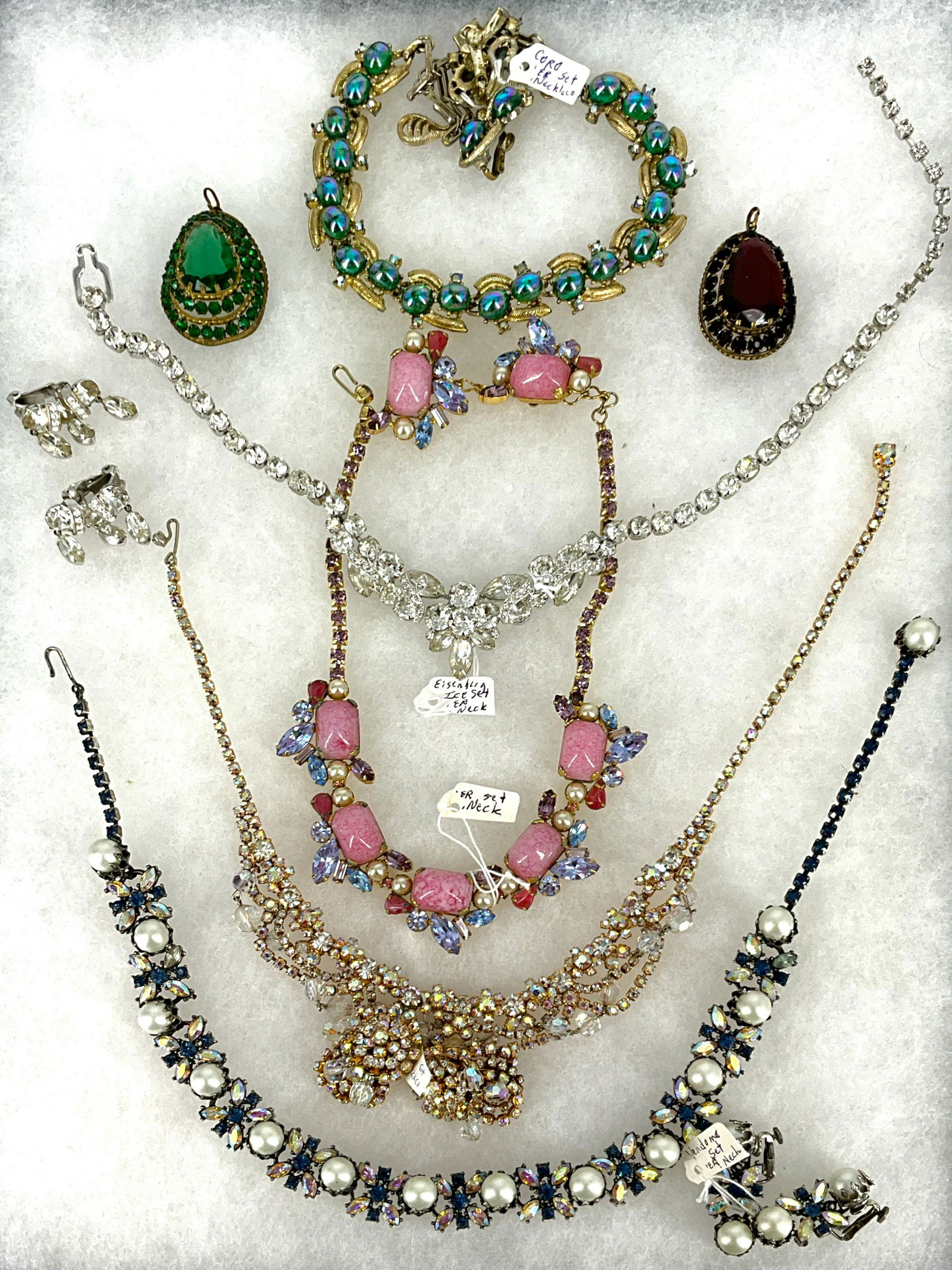 Beautiful Colors Vintage Designer Fashion Jewelry (1 of 7)