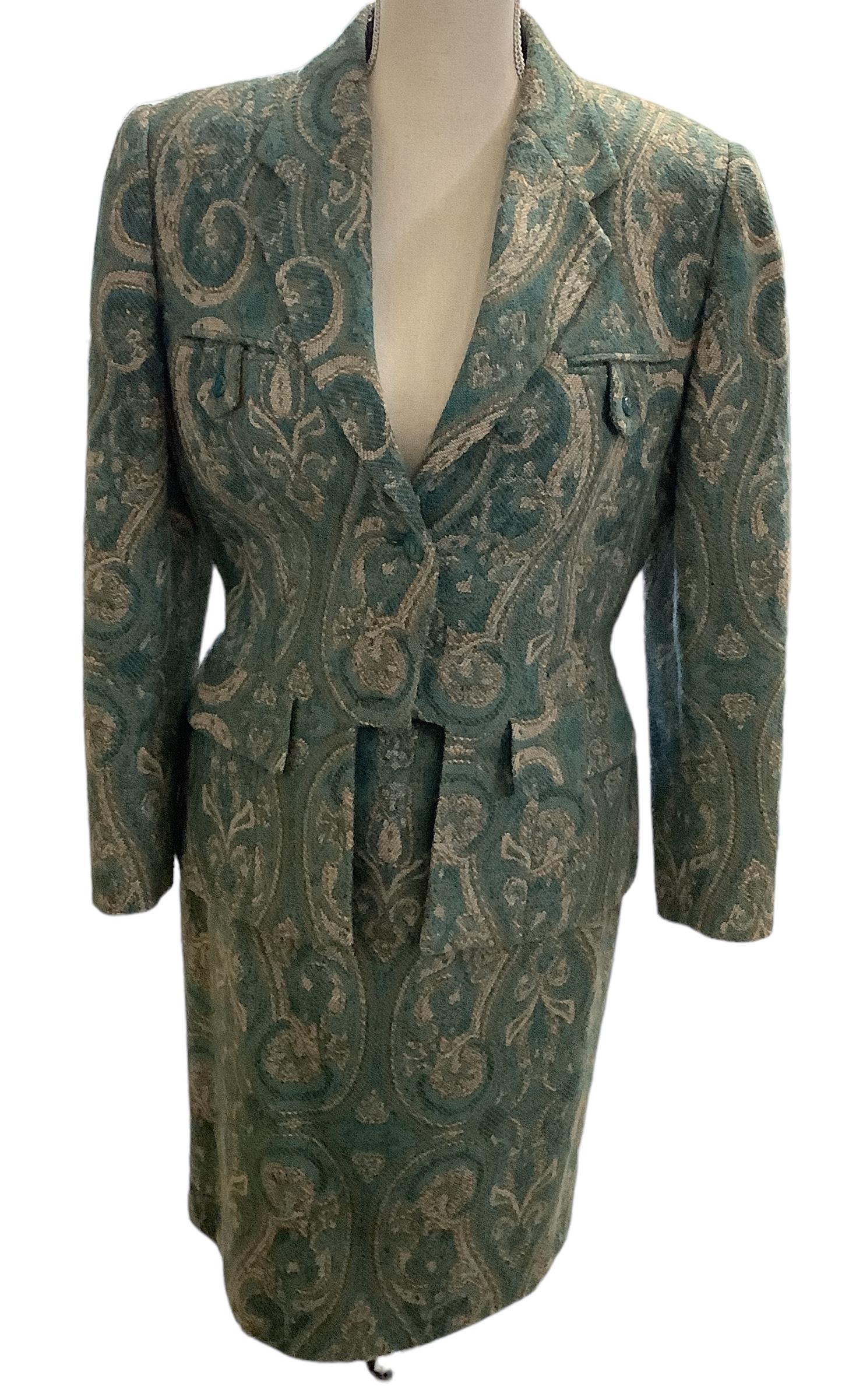 Vintage Ladies Valditevere Suit Jacket & Skirt (1 of 6)