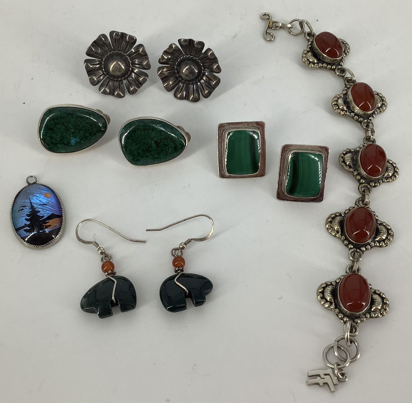 Attractive Malachite and Silver Jewelry (1 of 6)