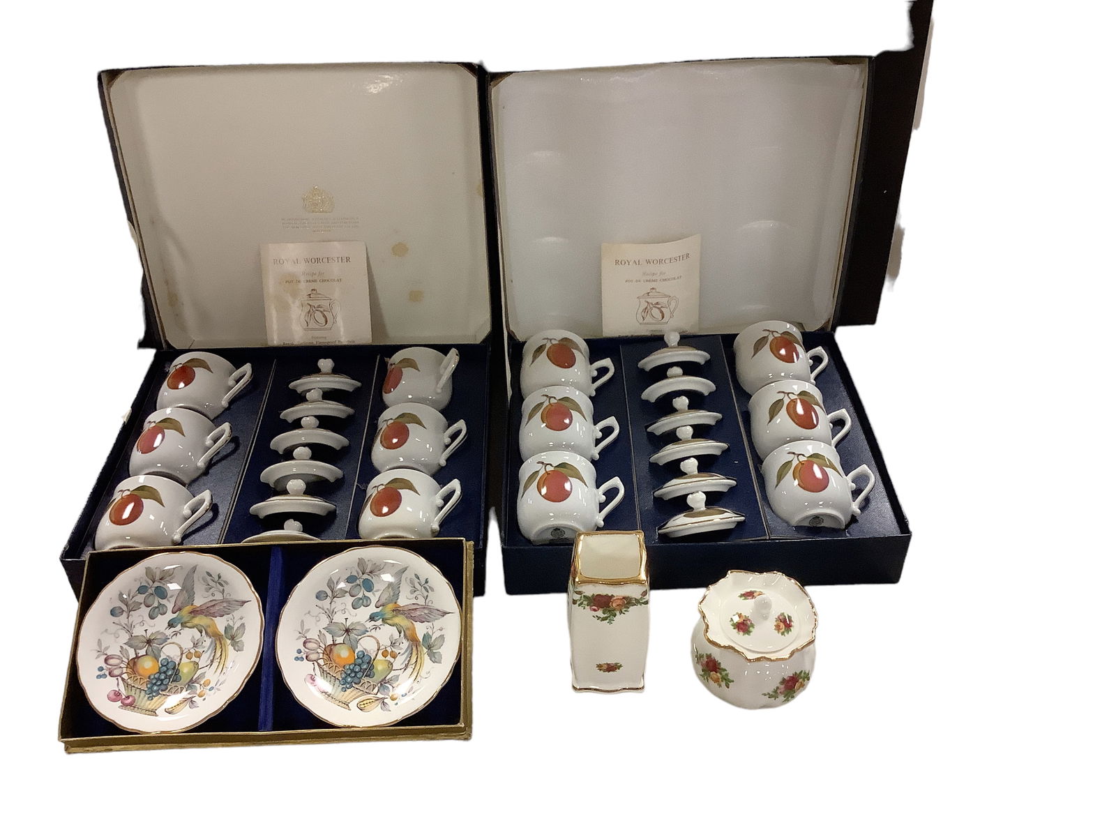 (12) Royal Worcester Pot De CrËme Cups, a Royal Albert ìOld Country Rosesî Vase & Tri (1 of 1)