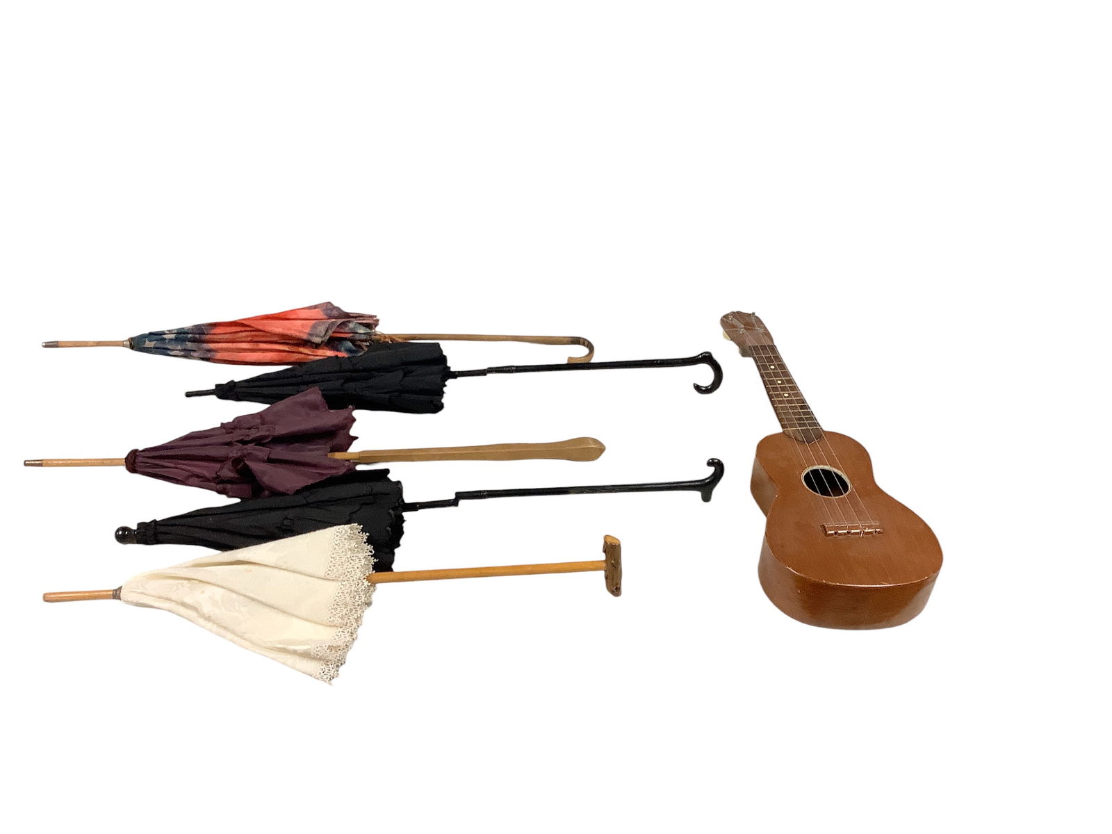 Vintage Parasols & Ukulele (1 of 1)