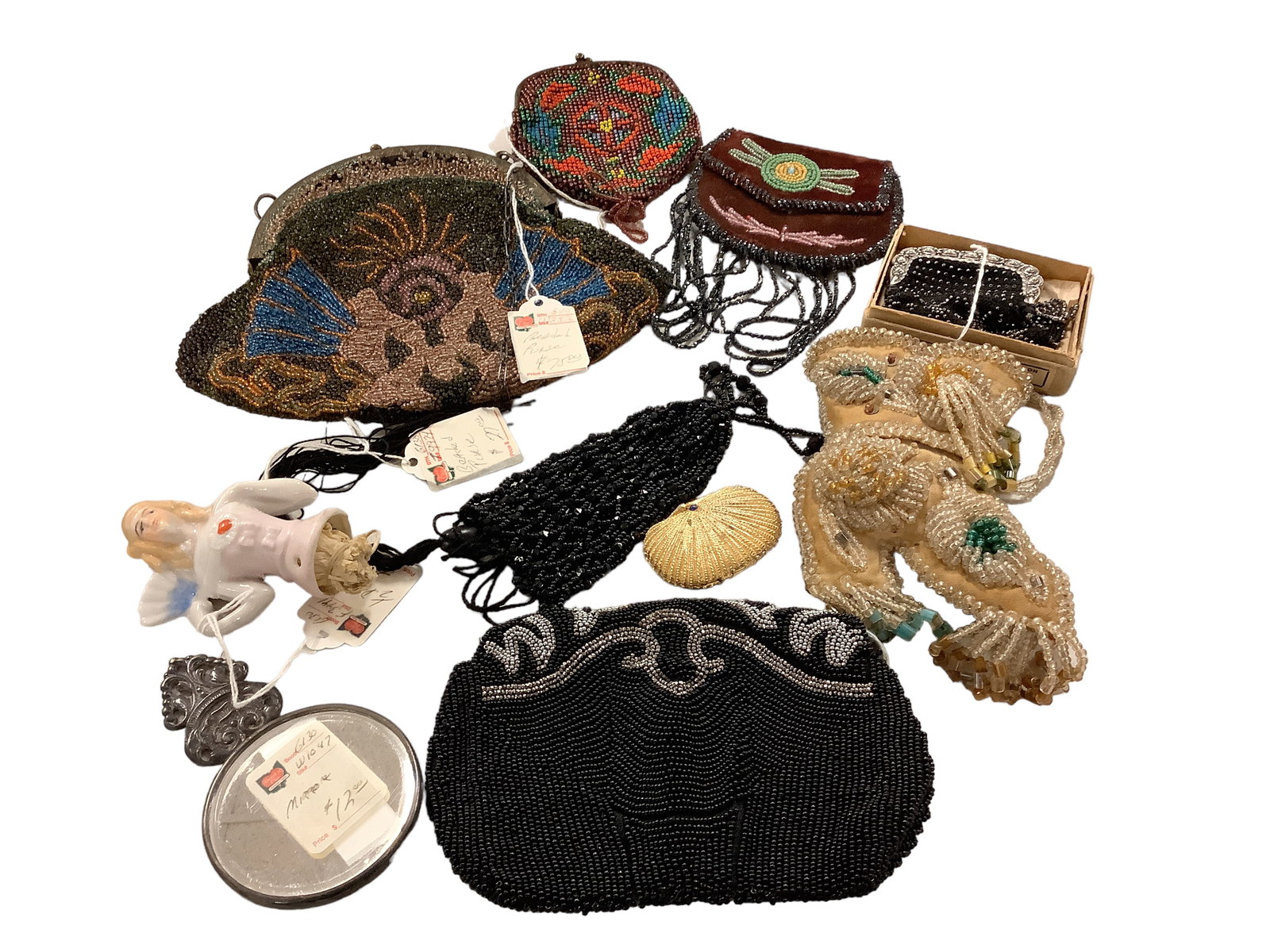 Vintage Womenís Accessories (1 of 1)