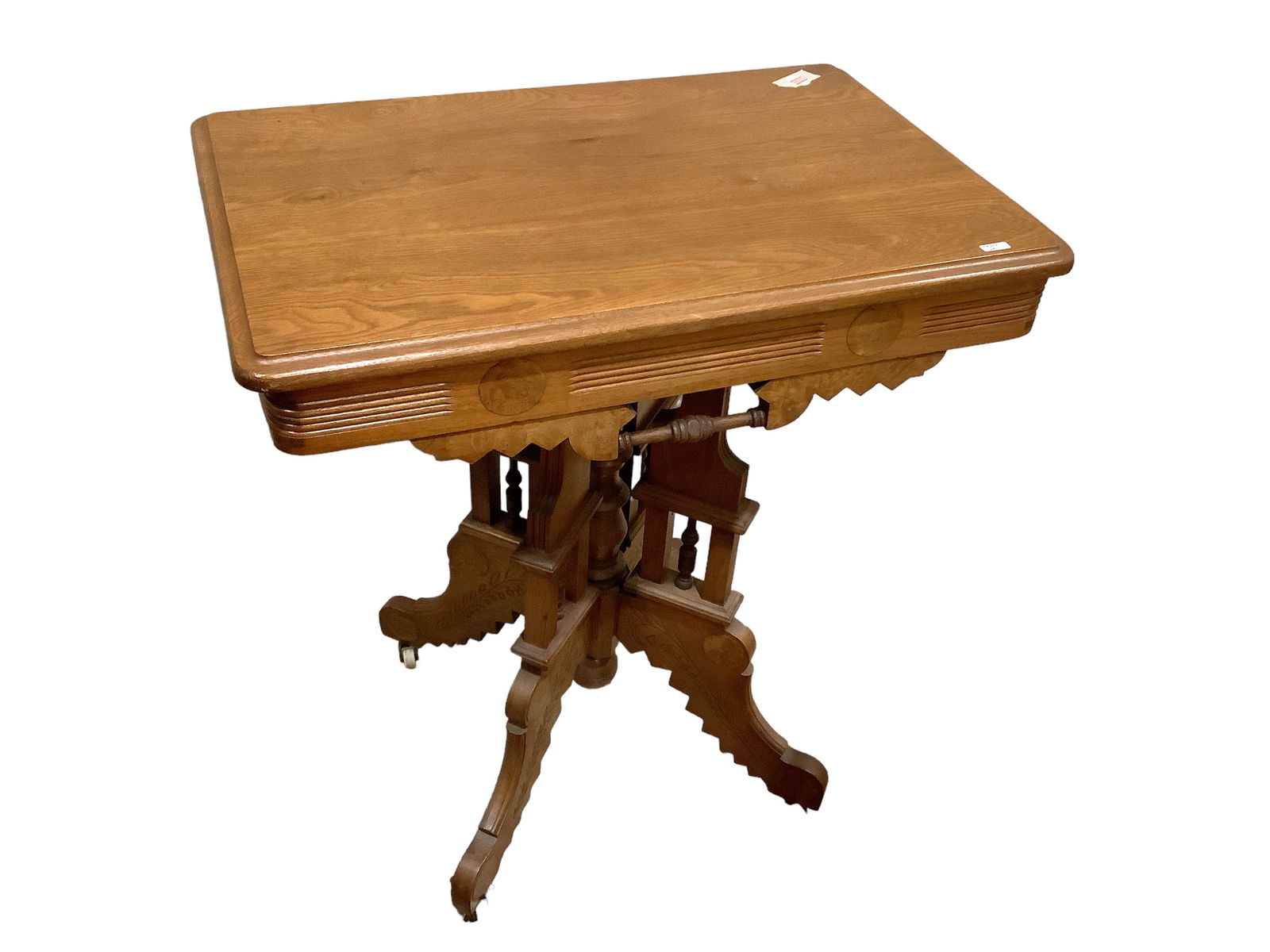 Victorian Parlor Table (1 of 2)