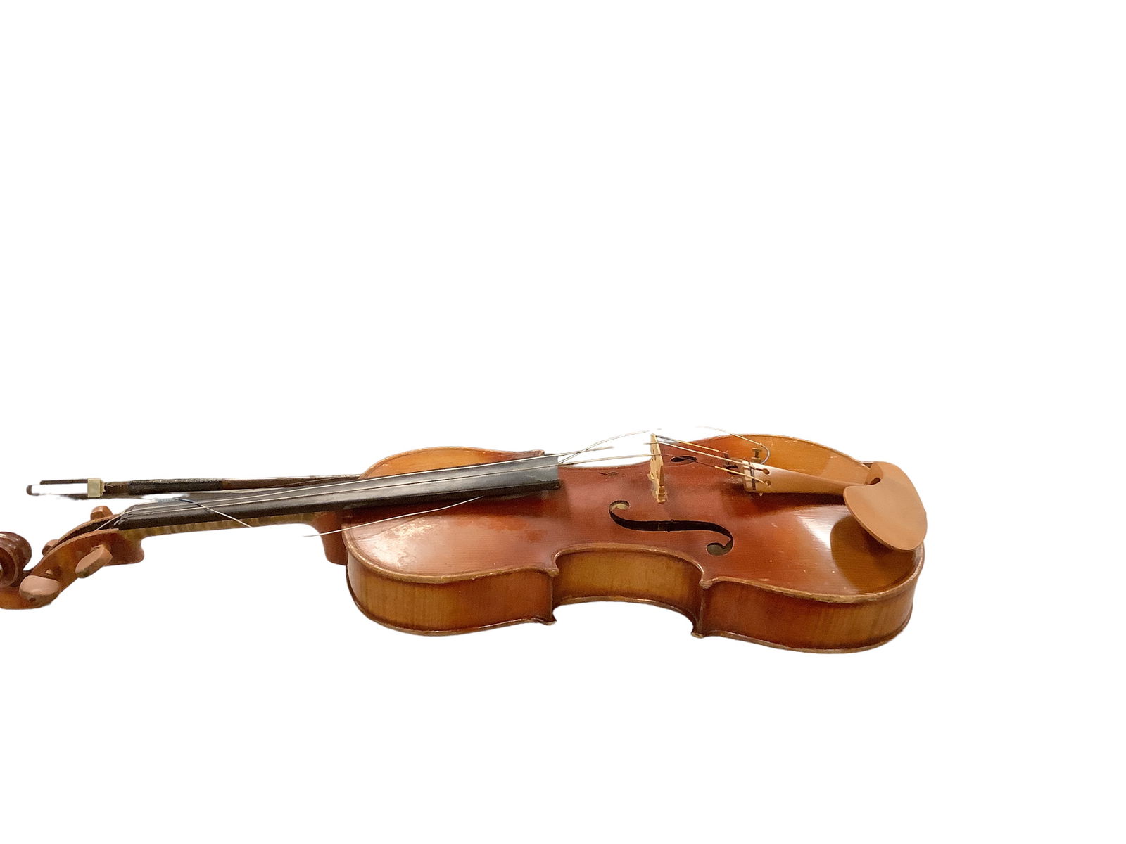 Full Size Violin with Bow and Pad (1 of 2)