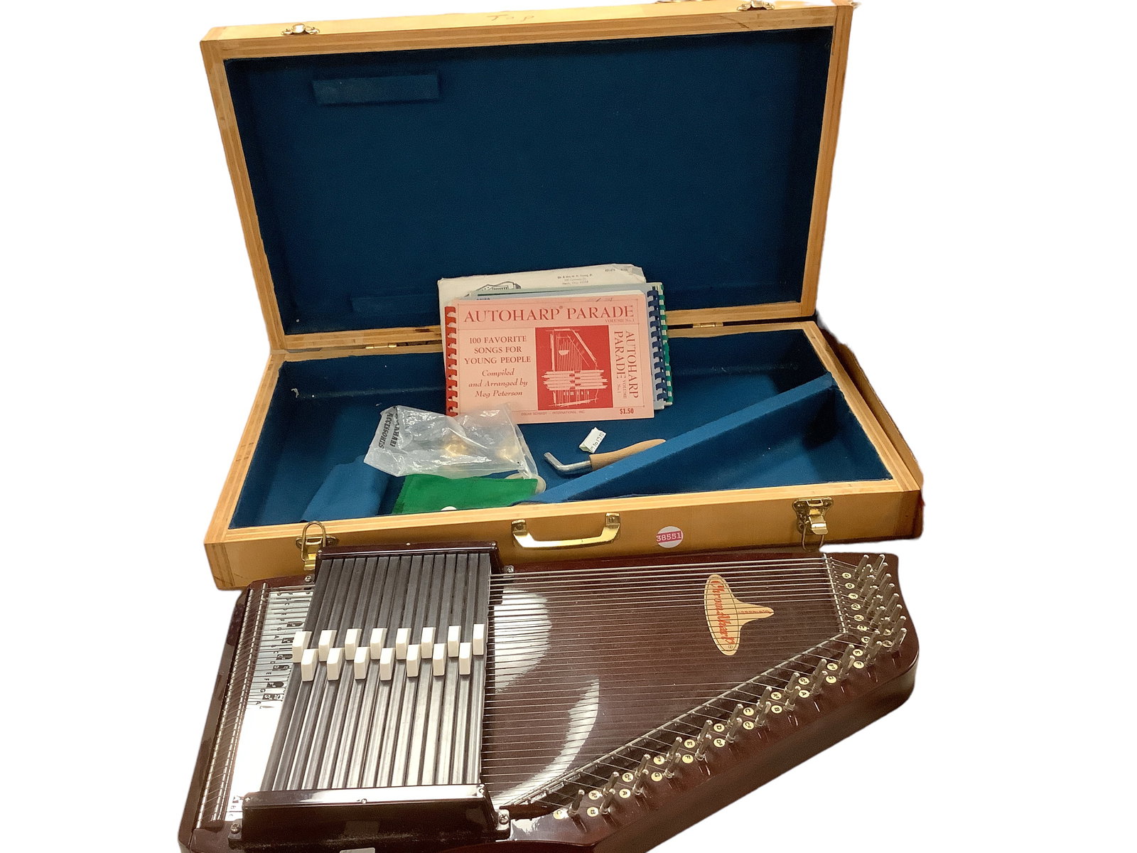 Autoharp: Autoharp 11.5î x 22î good condition. With booklets.