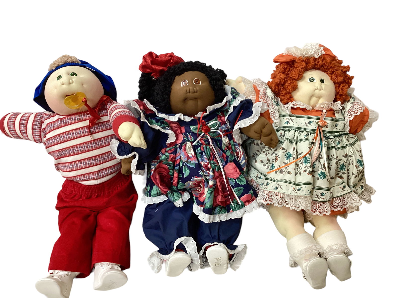 Xavier Roberts Original 1985 Cabbage Patch Kids: Xavier Roberts Original 1985 Cabbage Patch Kids (3) Original soft sculpture dolls, screened signatures. Complete paperwork. Mimi Hanna KPJ 36940/50000, Olive Colleen KPI 11138/45000 and Ricky Alex, re