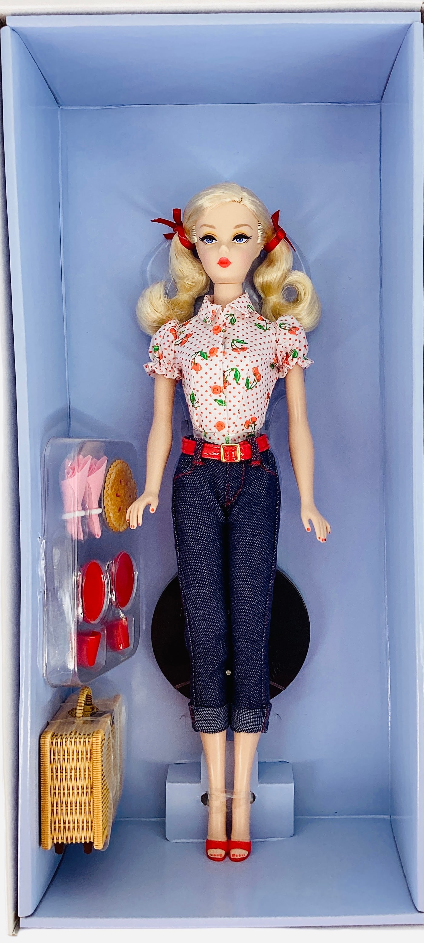 CHERRY PIE PICNIC BARBIE (1 of 3)