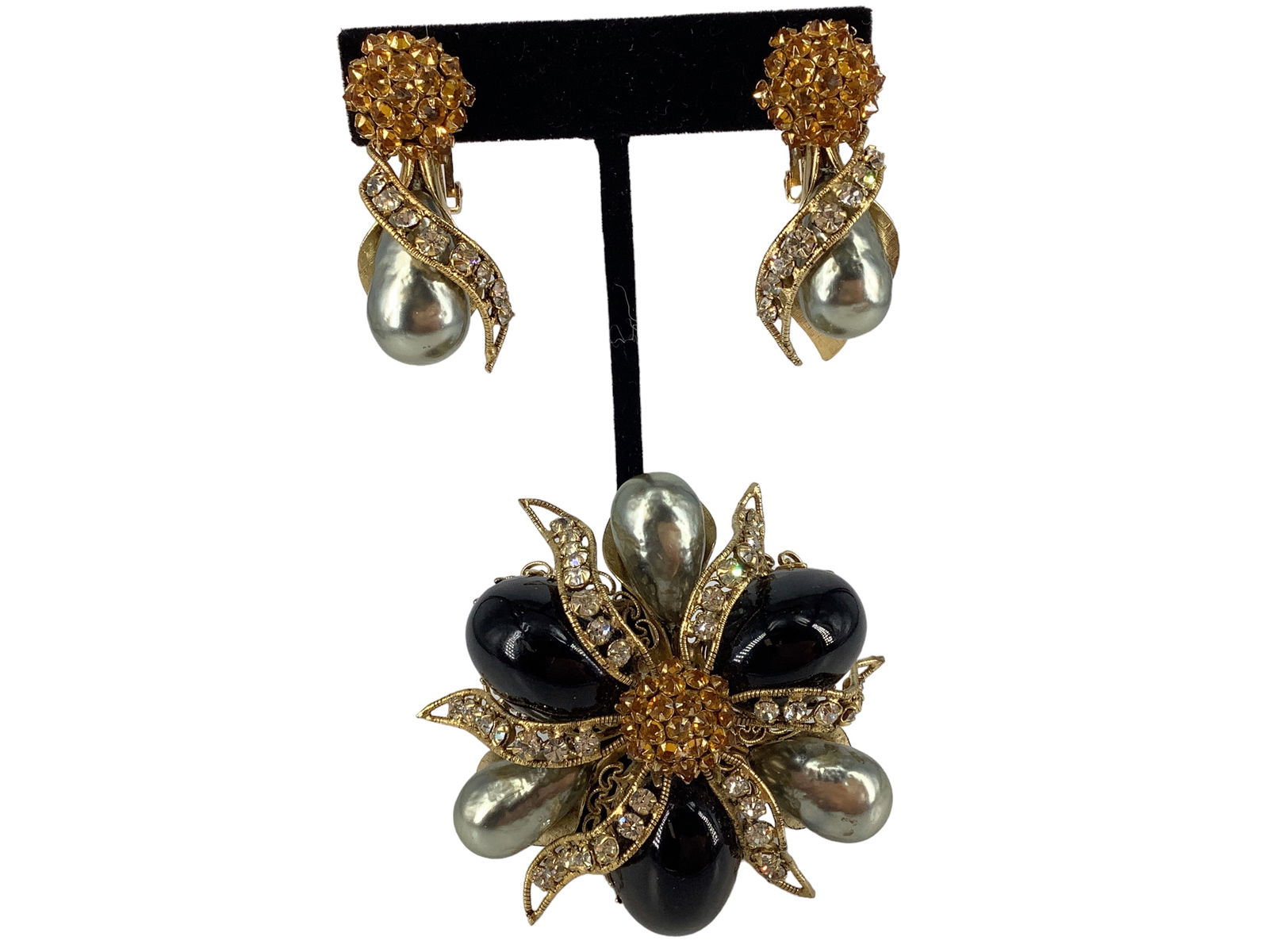 Spectacular Faux Pearl Brooch & Matching Earrings from ìSchreinerî (1 of 7)