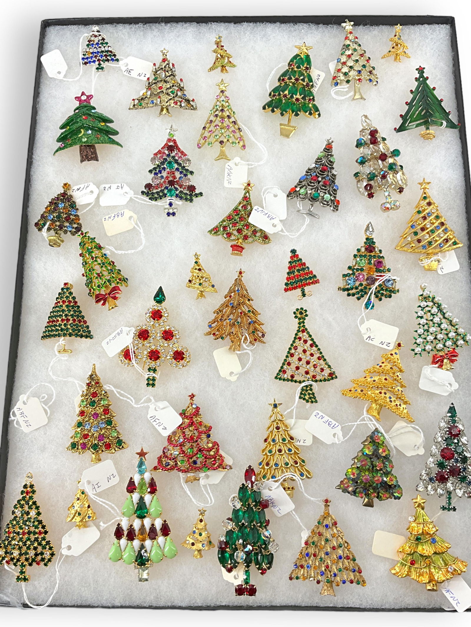 Vintage - Modern Rhinestone Christmas Tree Pins (1 of 5)