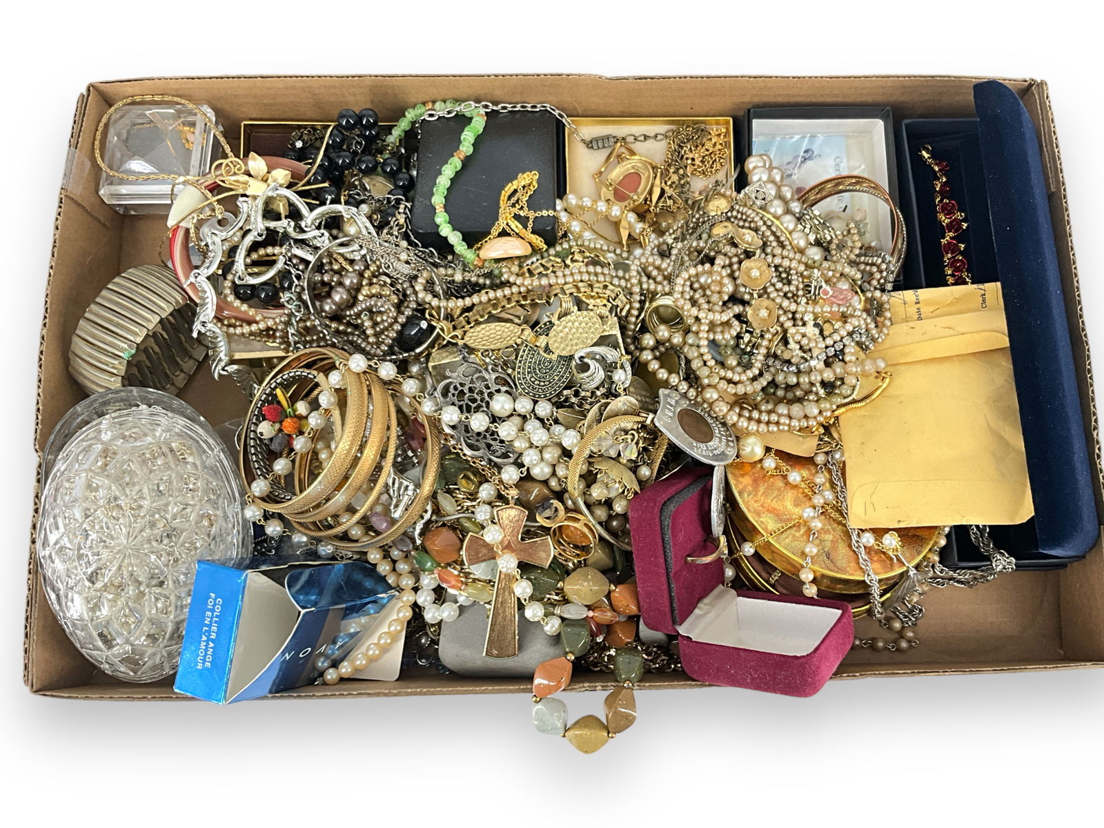 Box Lot Of Jewelry & Accessories (1 of 12)