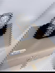 Ladies ìBulovaî Stainless Chronograph Watch in Beige Case: Ladies ìBulovaî Stainless Chronograph Watch in Beige Case Bulova watch ìB1î is made of stainless steel, is water resistant and has 16 tiny diamond accents, numbered #C8671512, in v
