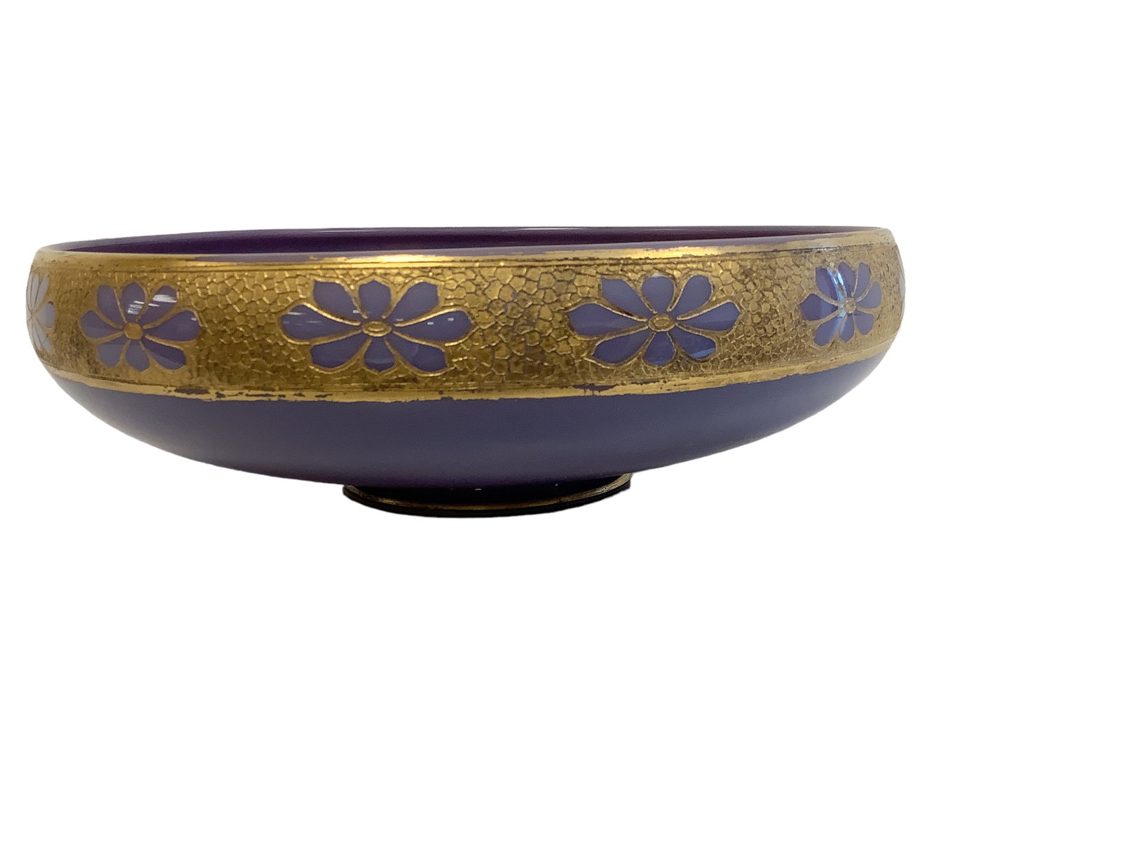 Cambridge Bowl: Cambridge Bowl Includes an 8.5î low helio footed bowl with gold decorated rim with flowers.