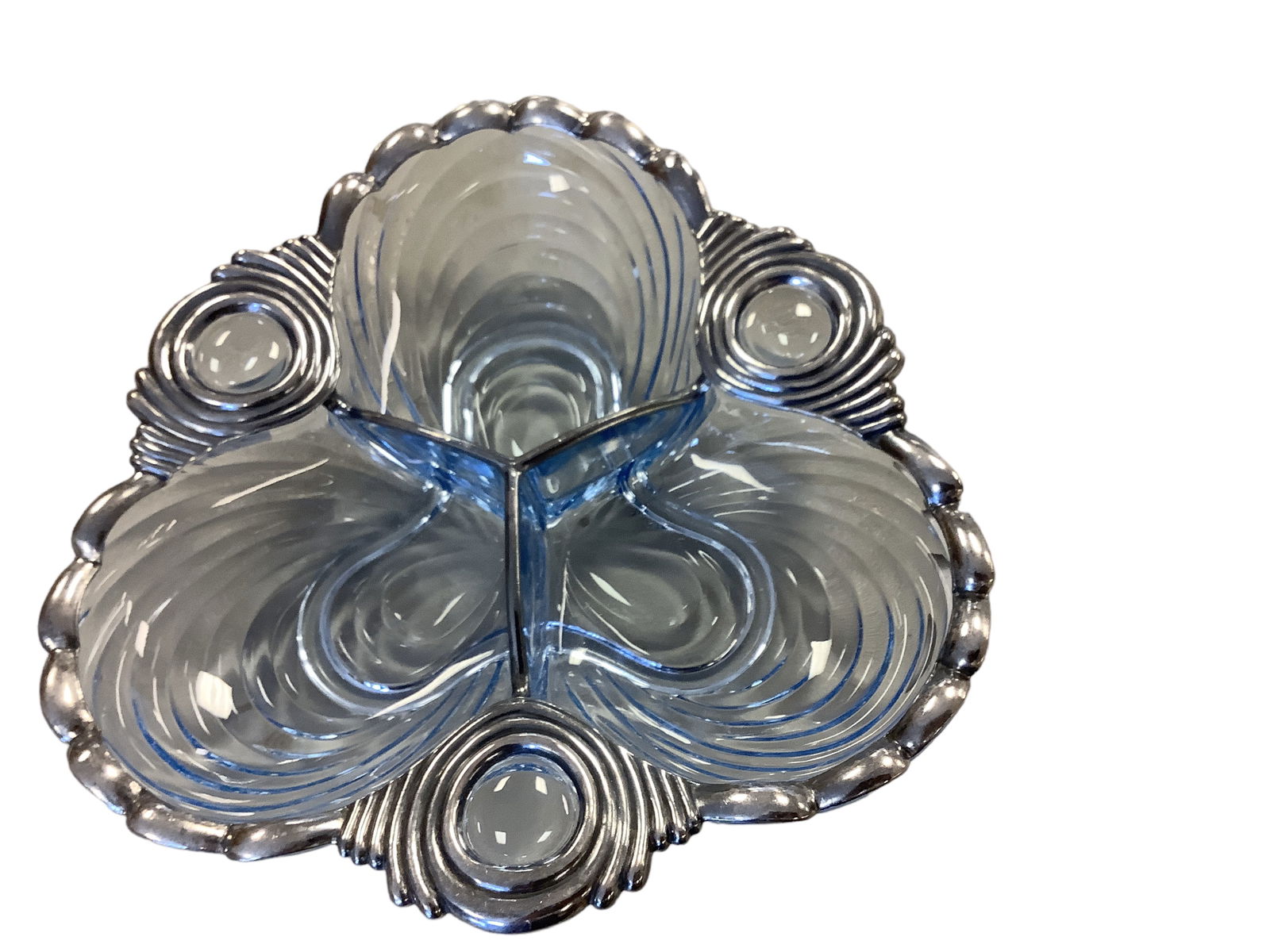 Cambridge Caprice Moonlight Blue 7.5î Three Part Relish (1 of 2)