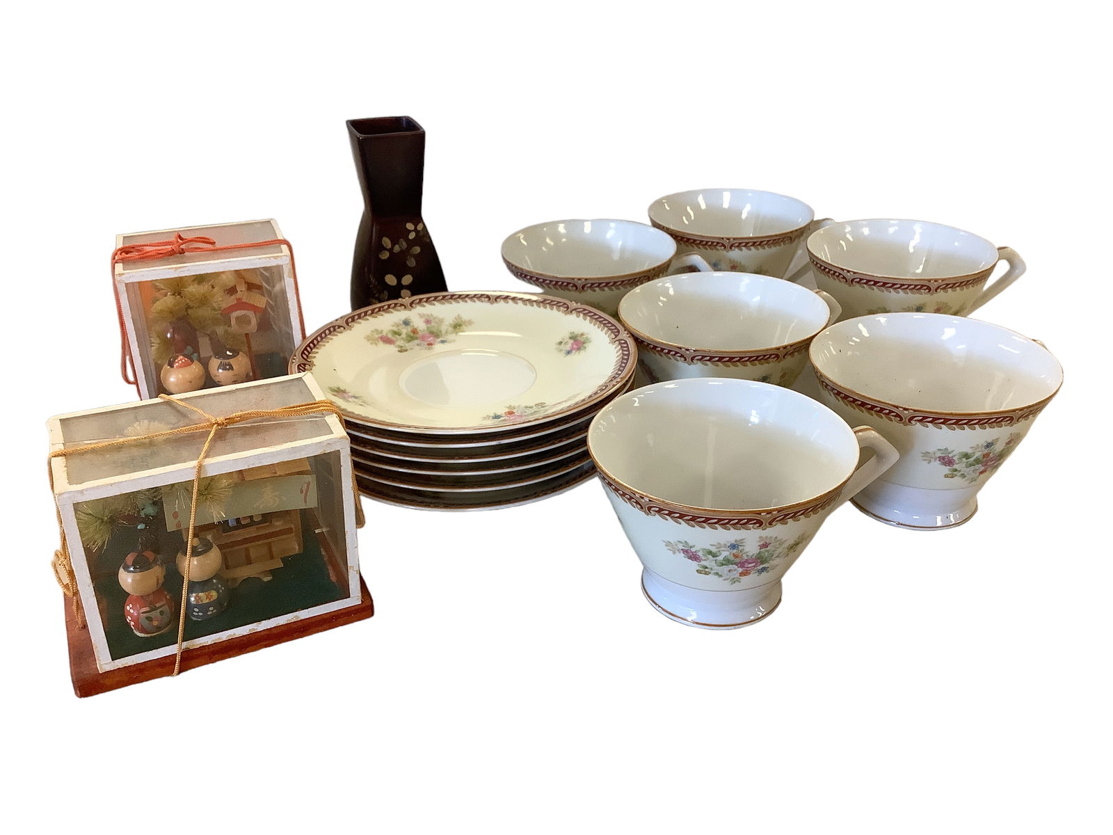 Vintage Cups And Saucers, Vase, and Diorama: Vintage Cups And Saucers, Vase, and Diorama Six tea cups and saucers, mini 5î inch Royal vase, and hand made wooden Dioramas.
