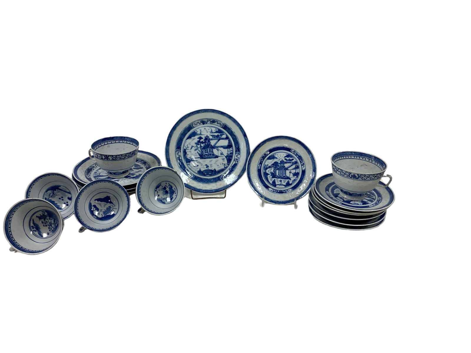 Vintage Chinese Blue Rice Grain Porcelain Cups and Plates: Vintage Chinese Blue Rice Grain Porcelain Cups and Plates Lot of (18) items including (6) cups, (5) 7.25î plates and (7) 5.75î plates. Small nicks are present.