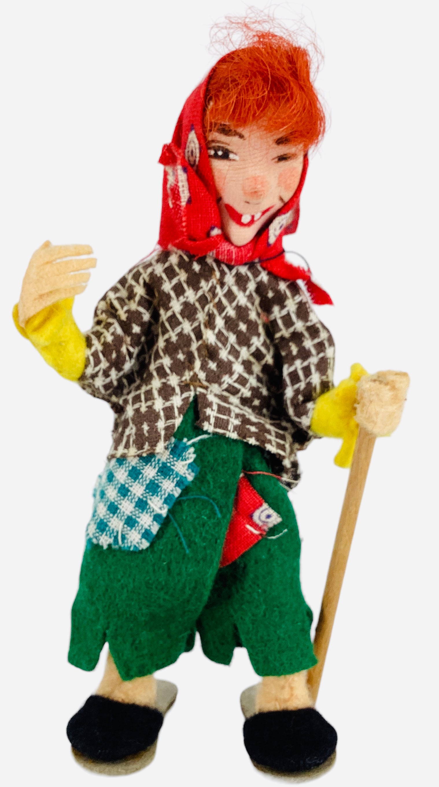 Vintage Cloth Doll House "witch". Auction