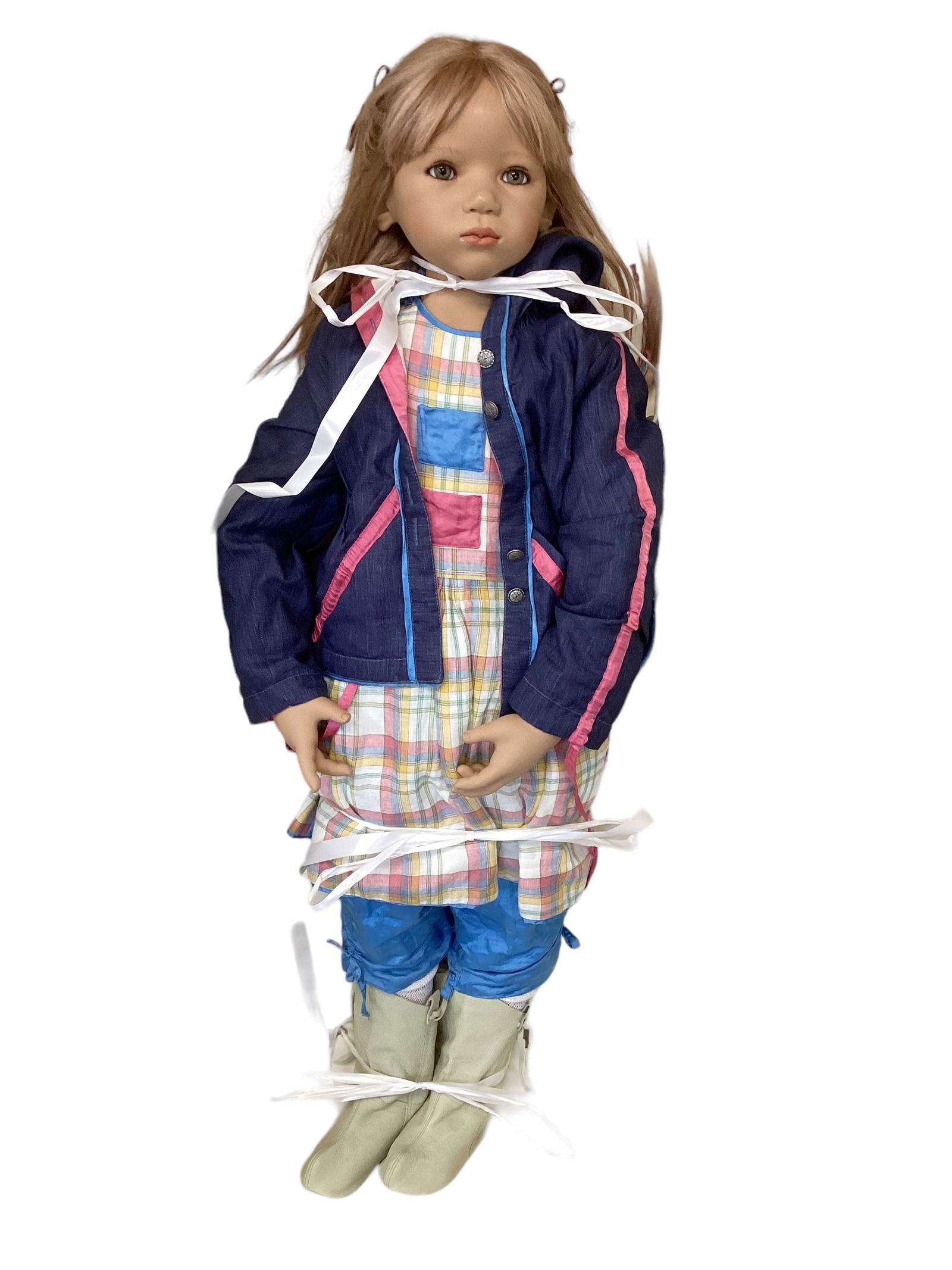 Annalisa by doll artist Annette Himstedt. (1 of 2)