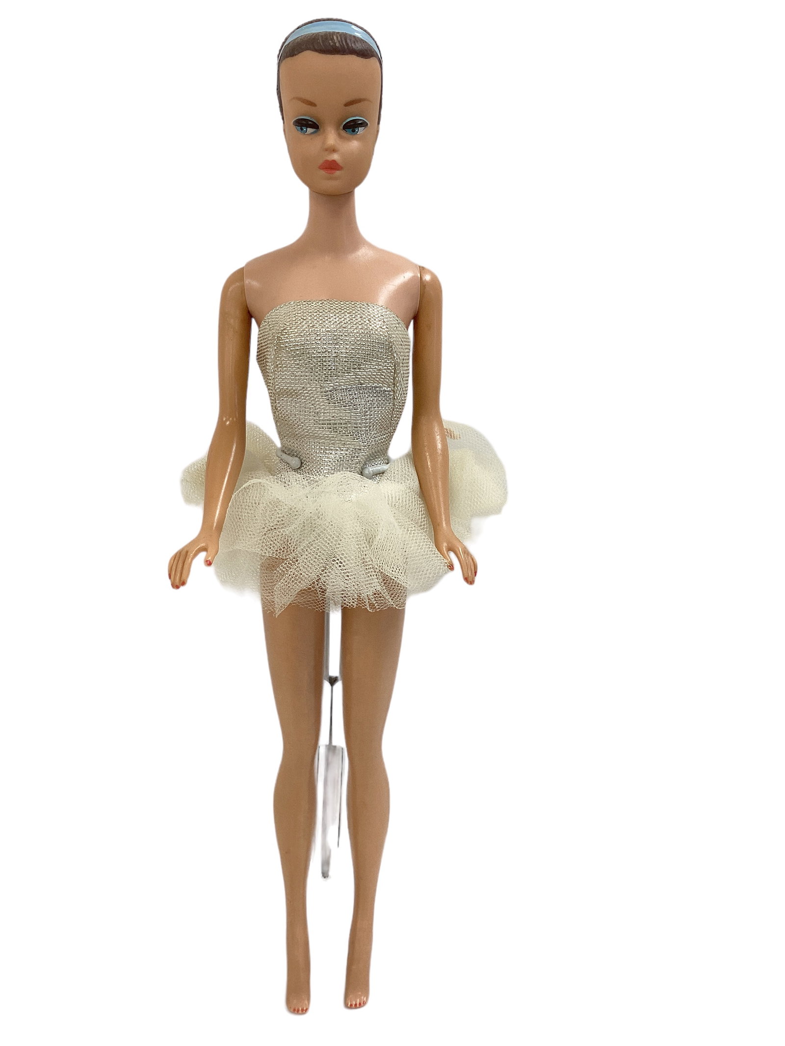 FASHION QUEEN BARBIE WEARING BALLERINA OUTFIT: FASHION QUEEN BARBIE WEARING BALLERINA OUTFIT (1) Very Fashion Queen Barbie with original blue band around her painted hair, high color makeup, toes and finger nails painted, no neck splits and green 