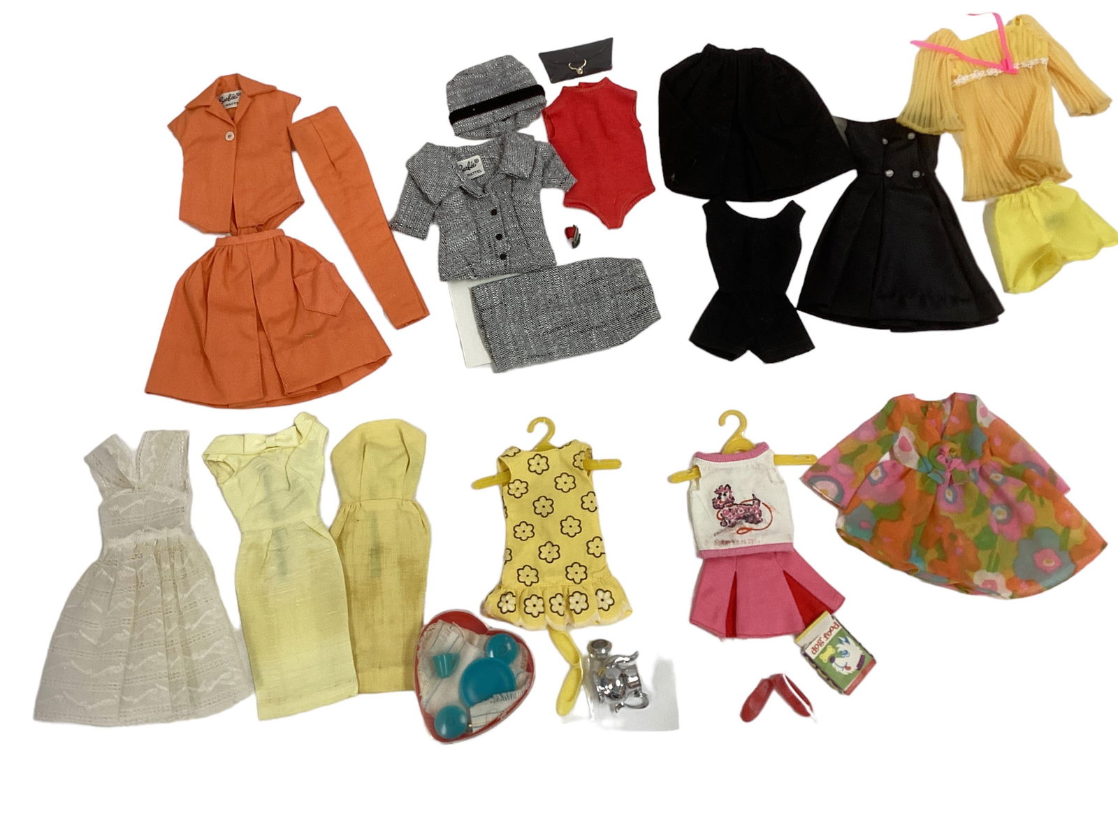 10 Partial Outfits, Dresses for Barbie & Skipper (1 of 5)