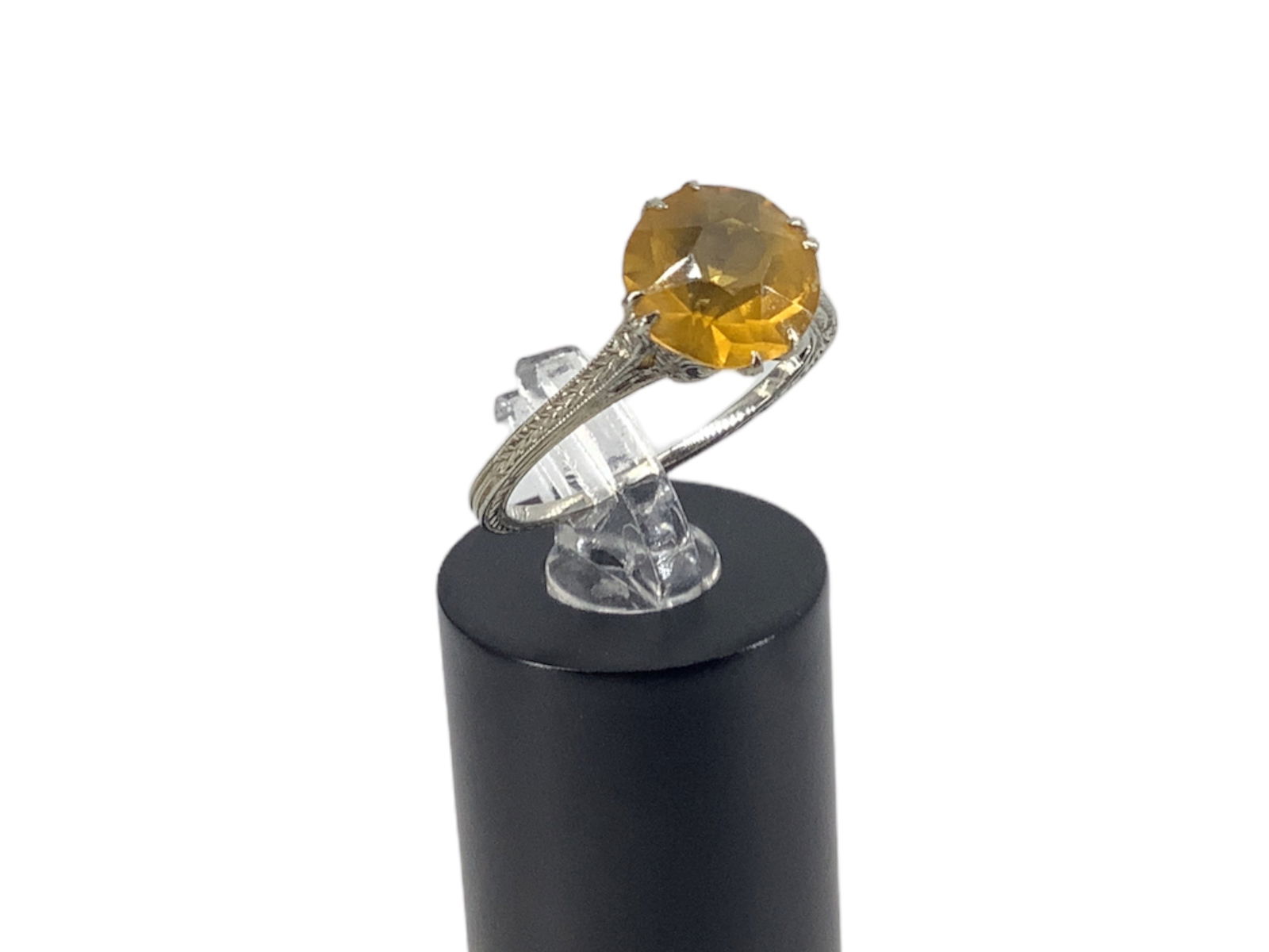 18k w/g Beautiful Vintage Ring (1 of 5)