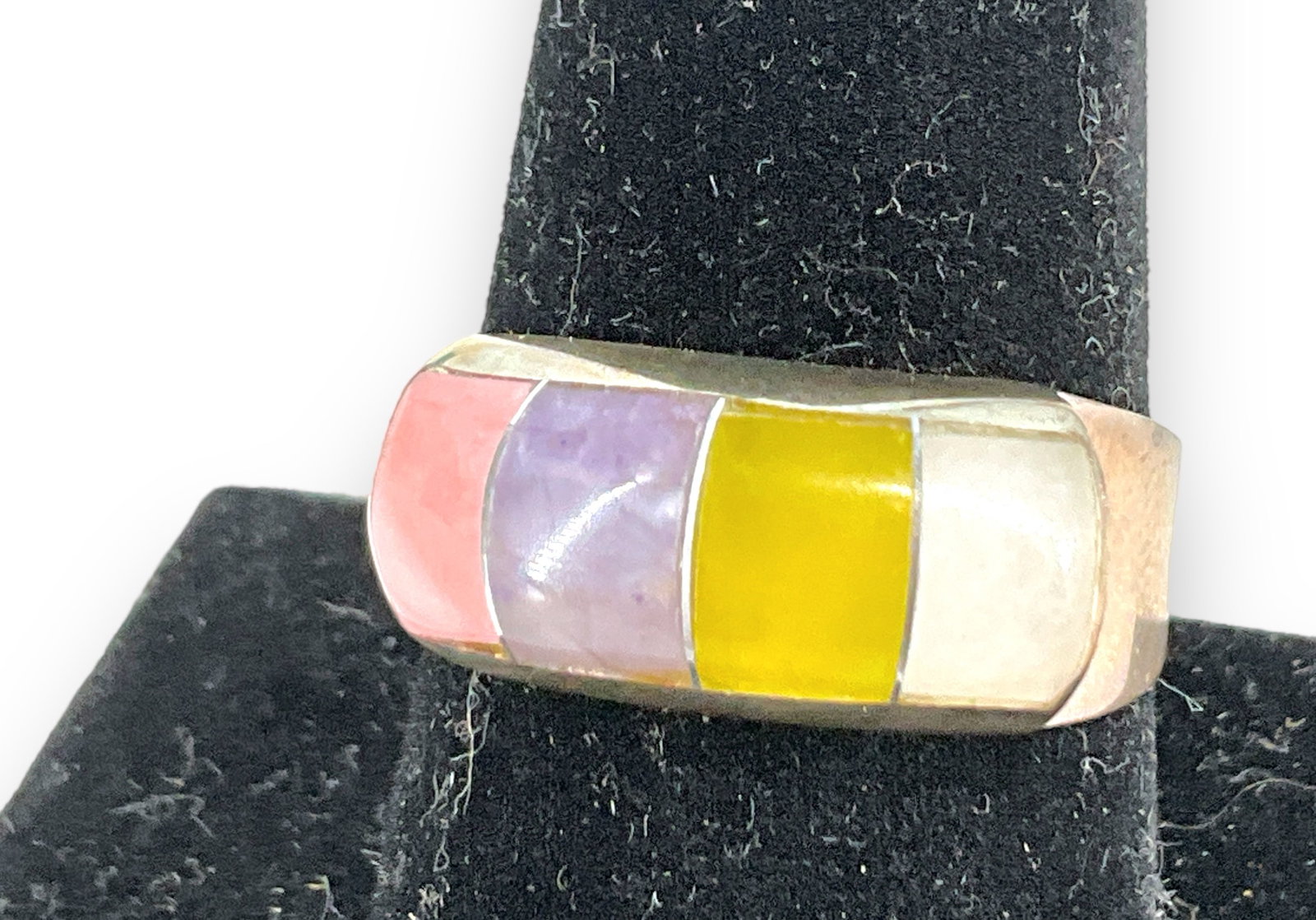 Sterling Silver Ring: Sterling Silver Ring New-old-stock, modern age, stamped and tested 925/sterling silver, size 8.75 with tapered shank (polished finish), 0.15 troy ounces total weight. With inlaid dyed mother of pearl 