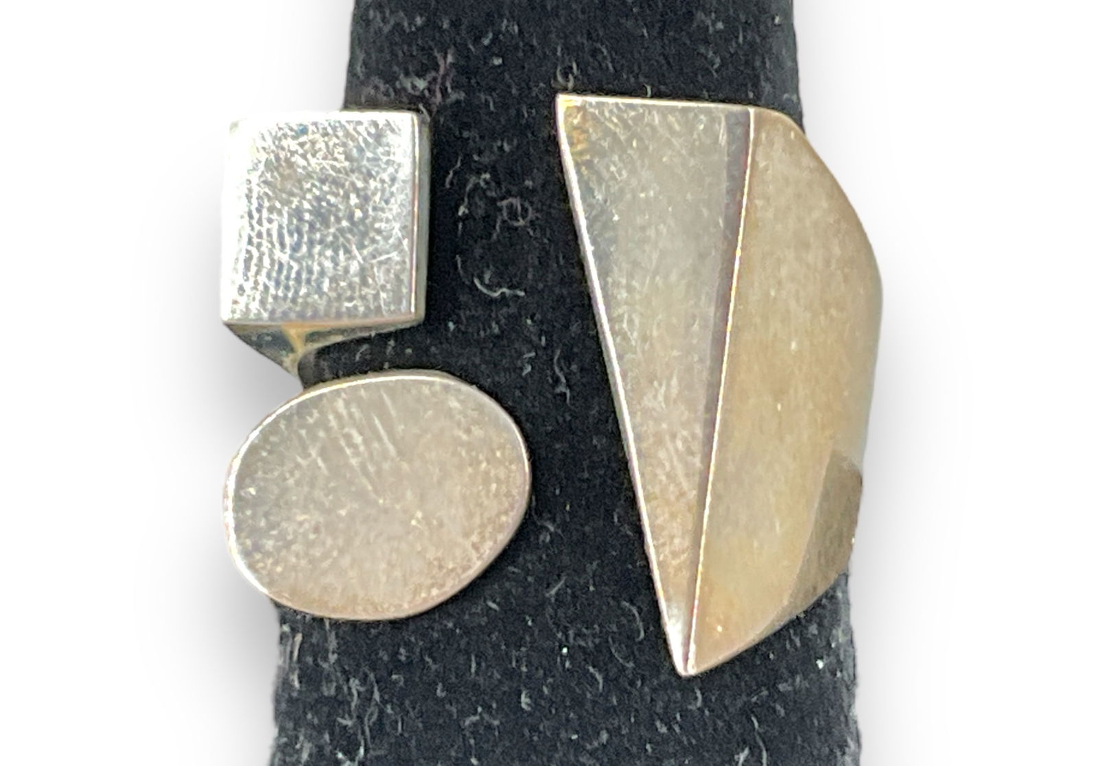 Sterling Silver Ring with Geometric Design (1 of 4)