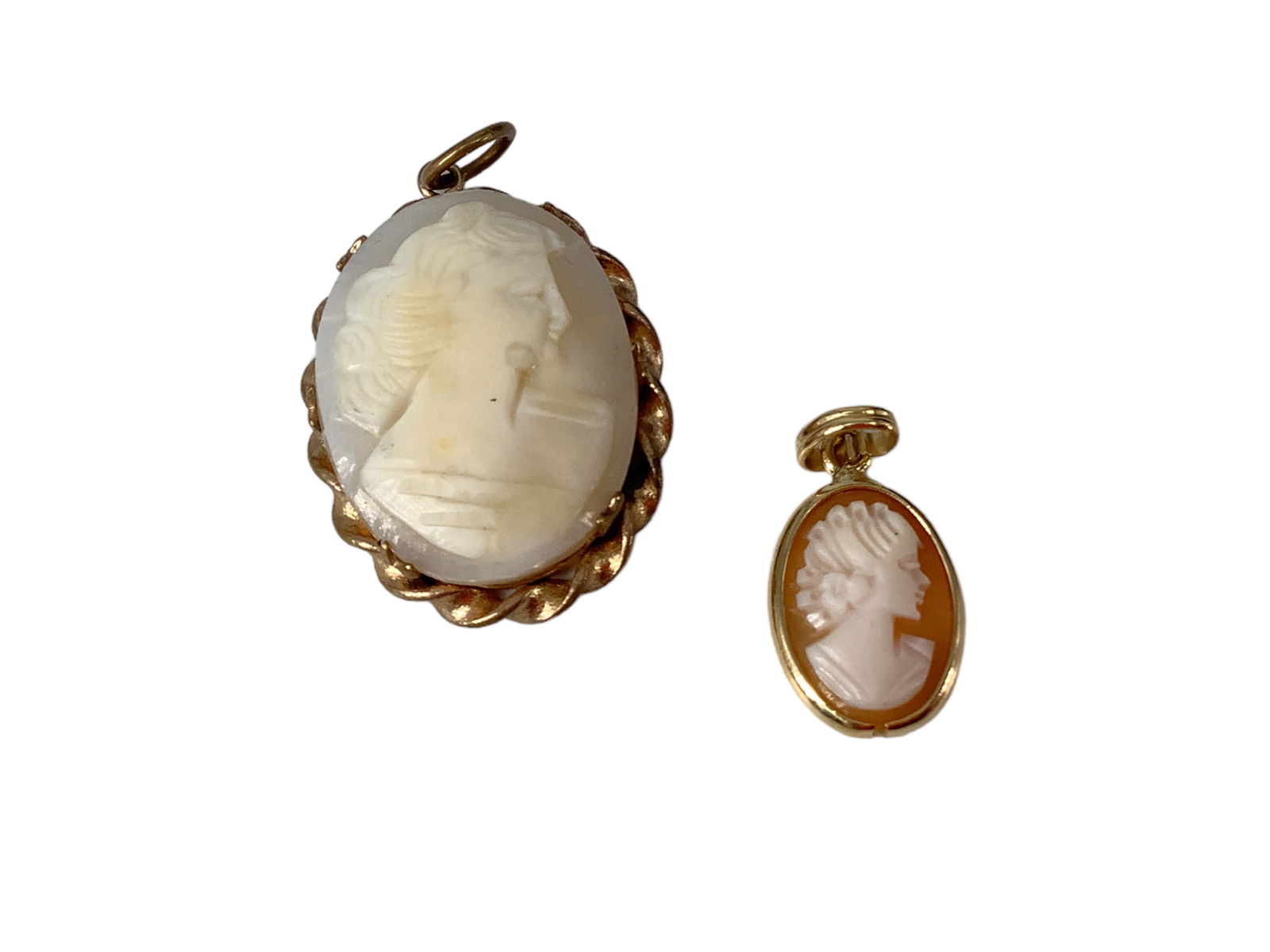 Two Vintage Cameos (1 of 6)