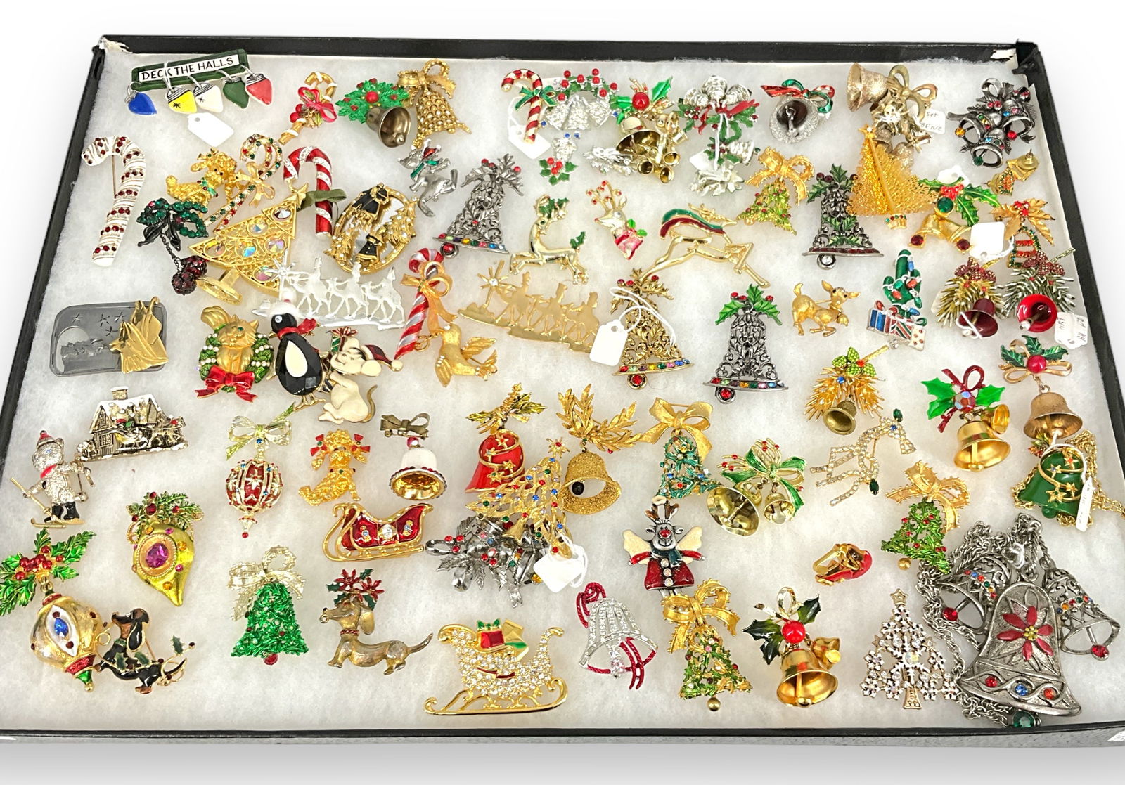 Large 2024 christmas pins