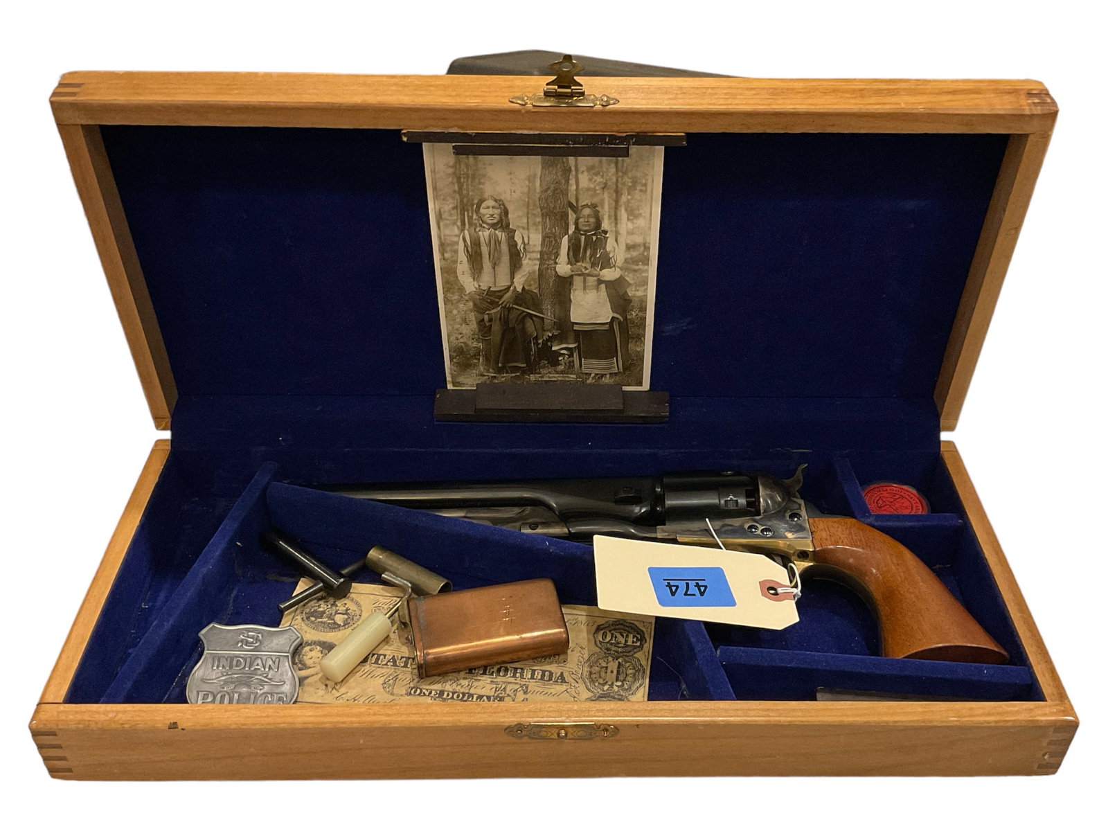 Richland Arms Navy .36 Caliber Revolver SN: 48300, Replica ******Does not need called in*******: Richland Arms Navy .36 Caliber Revolver SN: 48300, Replica ******Does not need called in******* Including accessories and wooden case. ******** Does not need called in.**********