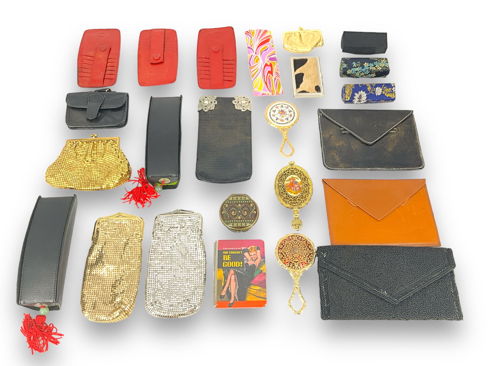 Box Lot Of Accessories (1 of 10)