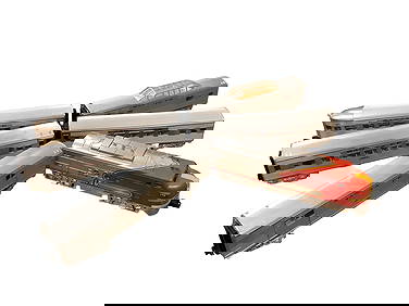 Lionel Modern Era Santa FE O-Gauge Train Set. (1 of 2)