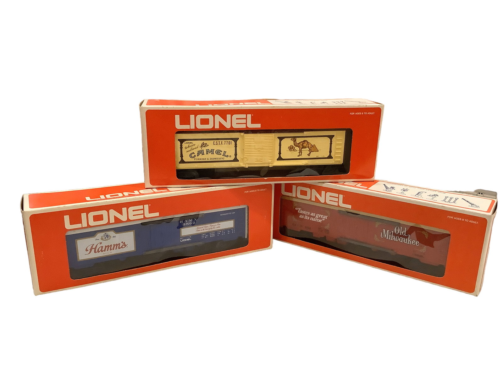 Modern Era Lionel Box Car and (2) Reefer. (1 of 4)