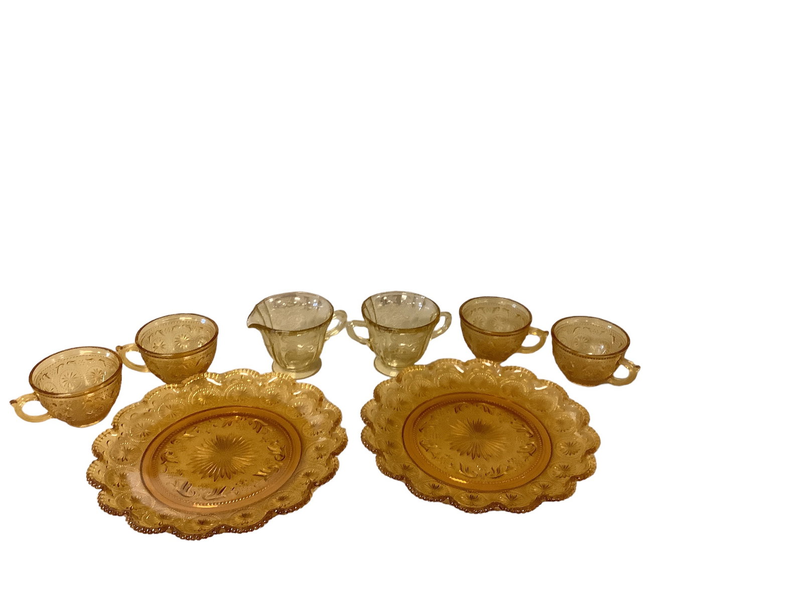 (2) Brockway American Concord Amber Dinner Plates & (4) Cups Plus Yellow Depression Glass Cream & (1 of 1)