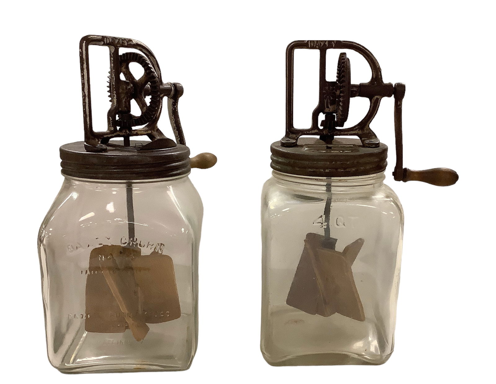 (1) Dazey Butter Churn and (1) Churn with Dazey Top and Anchor Hocking Jar: (1) Dazey Butter Churn and (1) Churn with Dazey Top and Anchor Hocking Jar (1) Dazey 14î number 40 and (1) 14 1/2î 4 quart Anchor Hocking/Dazey churn. Tops in working condition. Anchor Hocki