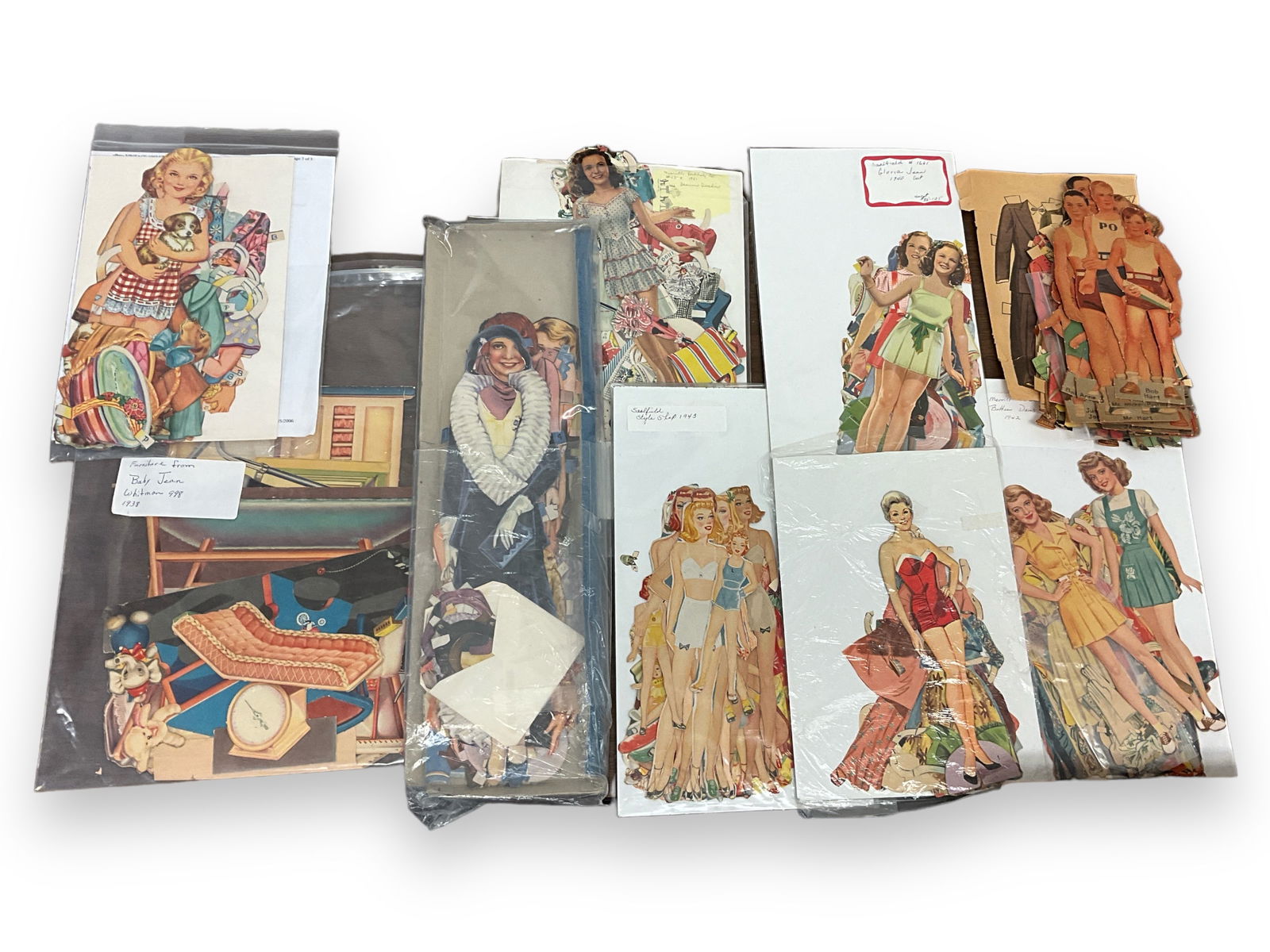 Vintage Cut Paper Dolls (1 of 7)