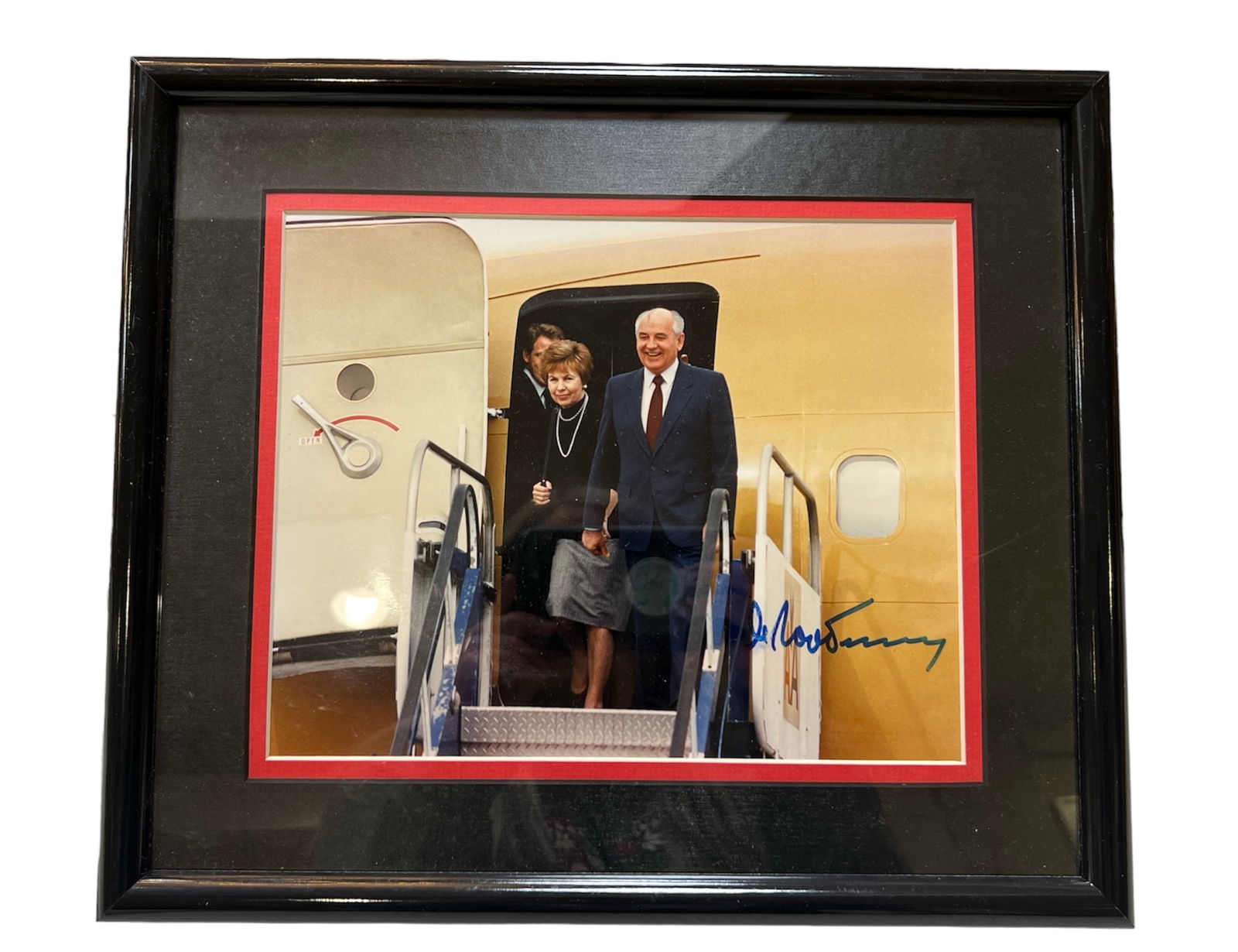 Signed Photo of Mikhail and Raisa Gorbachev (1 of 1)