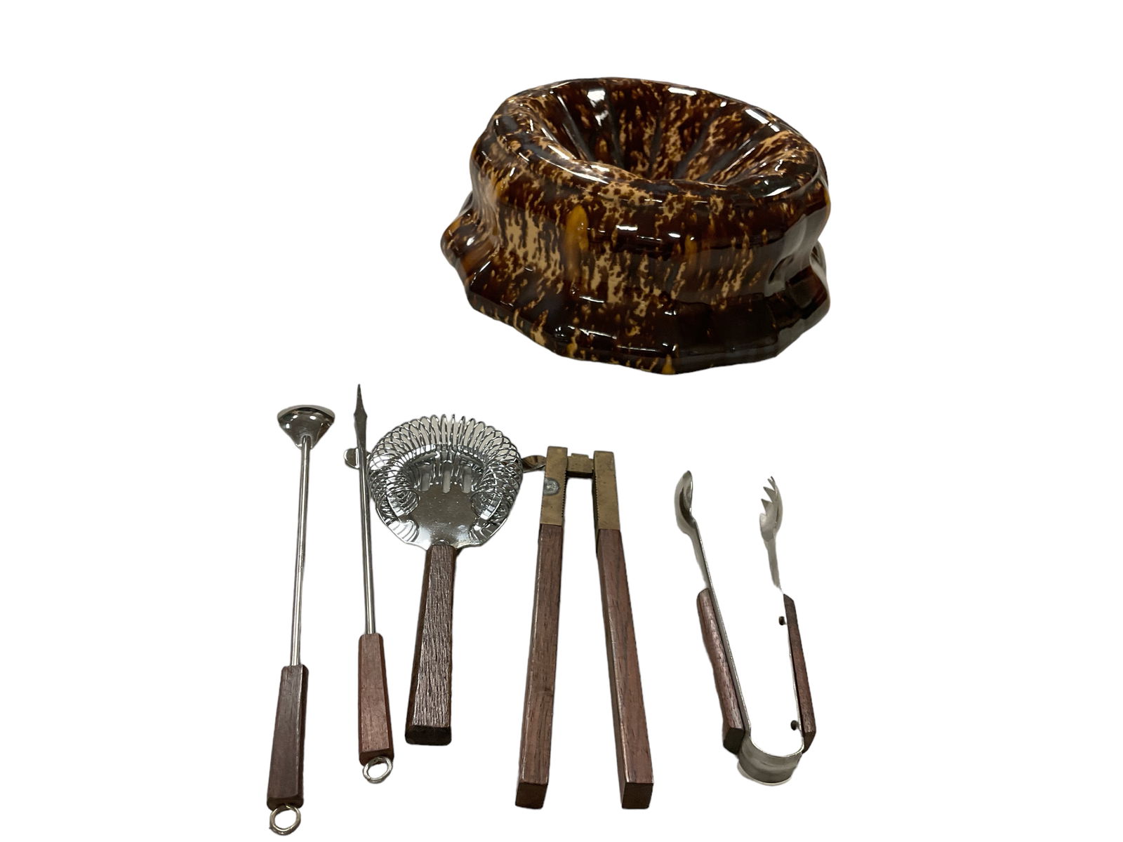 Rosewood Bar Tools Bartender Set, Bennington Spittoon: Rosewood Bar Tools Bartender Set, Bennington Spittoon (5) pc to bar set. Spittoon 4.5î H.