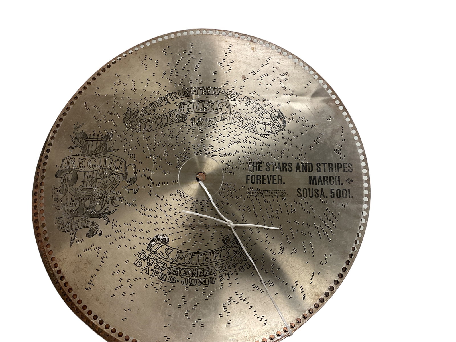 (6) Antique Regina Music Box Discs: (6) Antique Regina Music Box Discs 21î variety of songs.