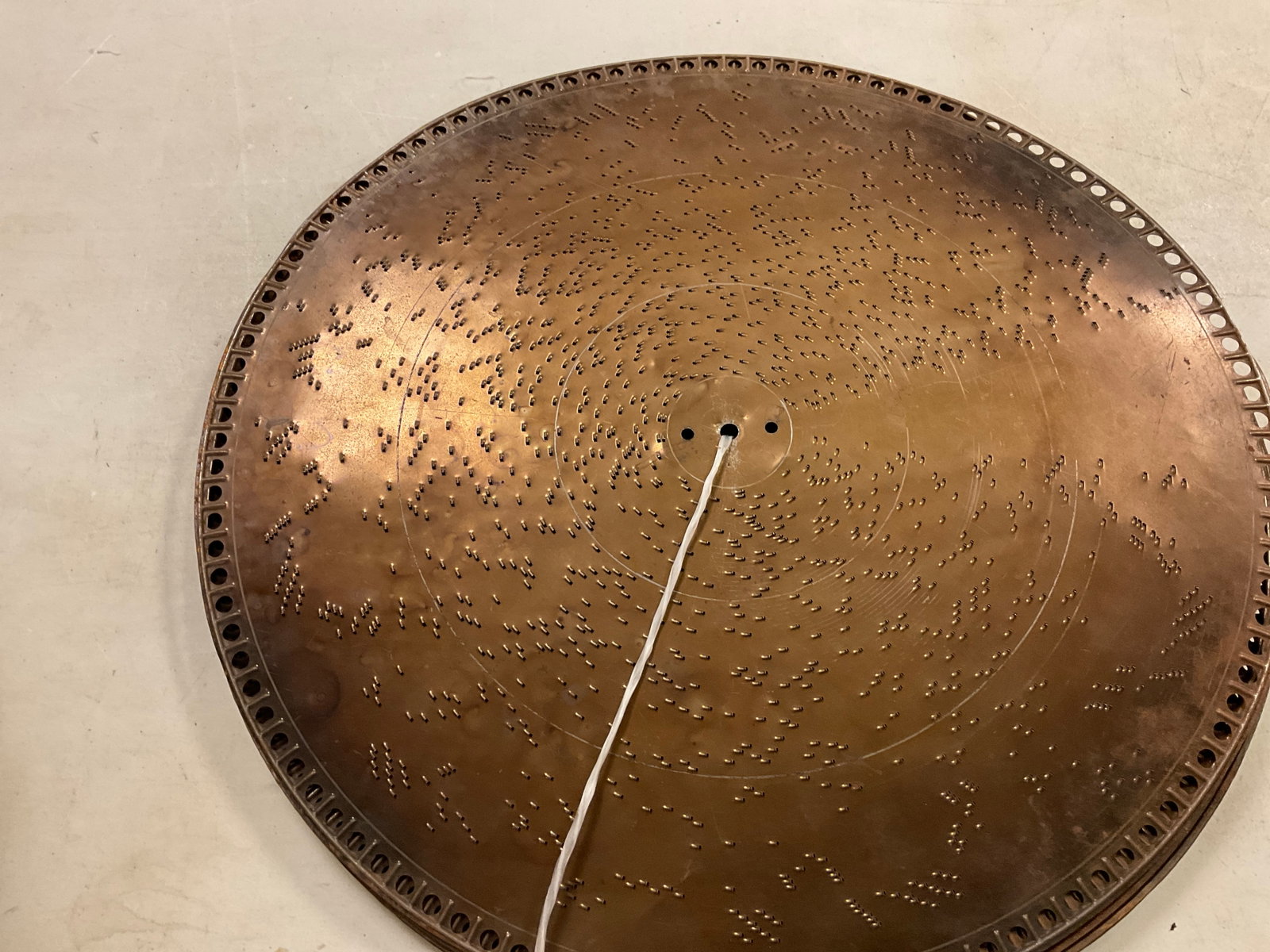 (6) Antique Regina Music Box Discs: (6) Antique Regina Music Box Discs 18î. Variety of tunes.